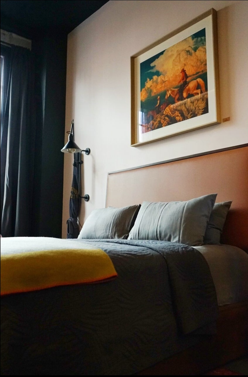 Studio King Size Bed