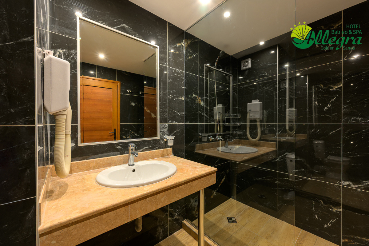 Double Deluxe Pool View