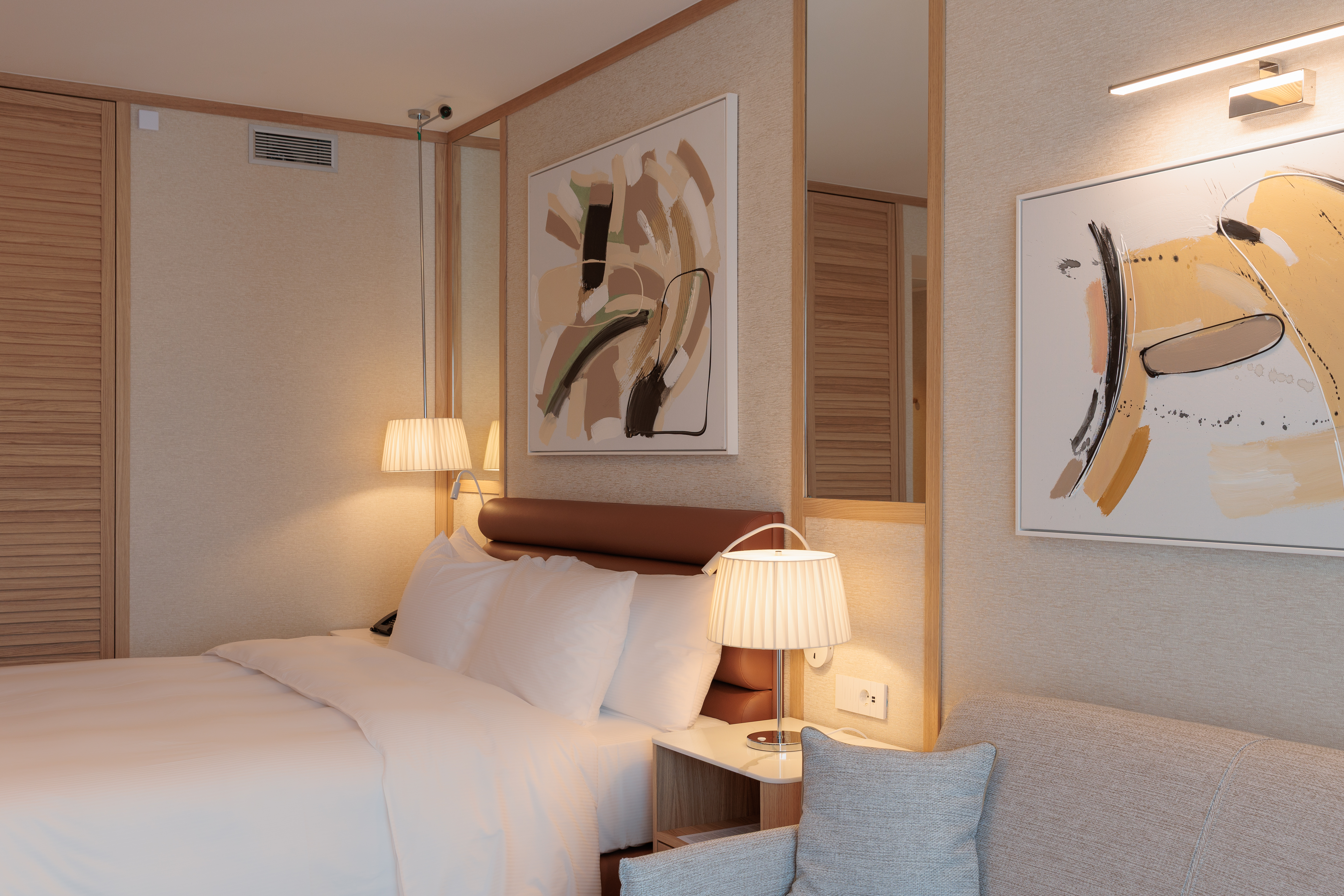 Double King Size Bed