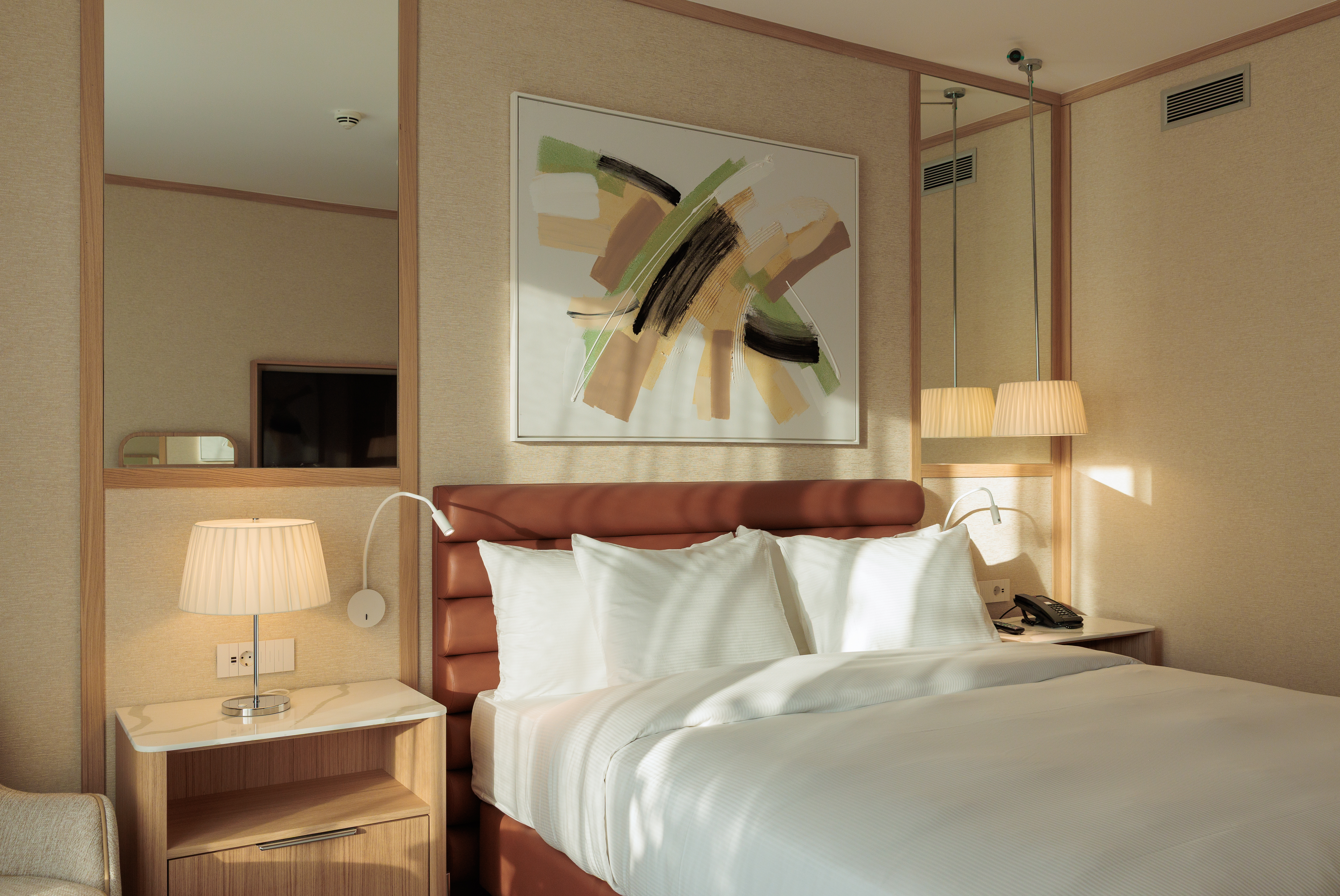 Double Deluxe King Bed