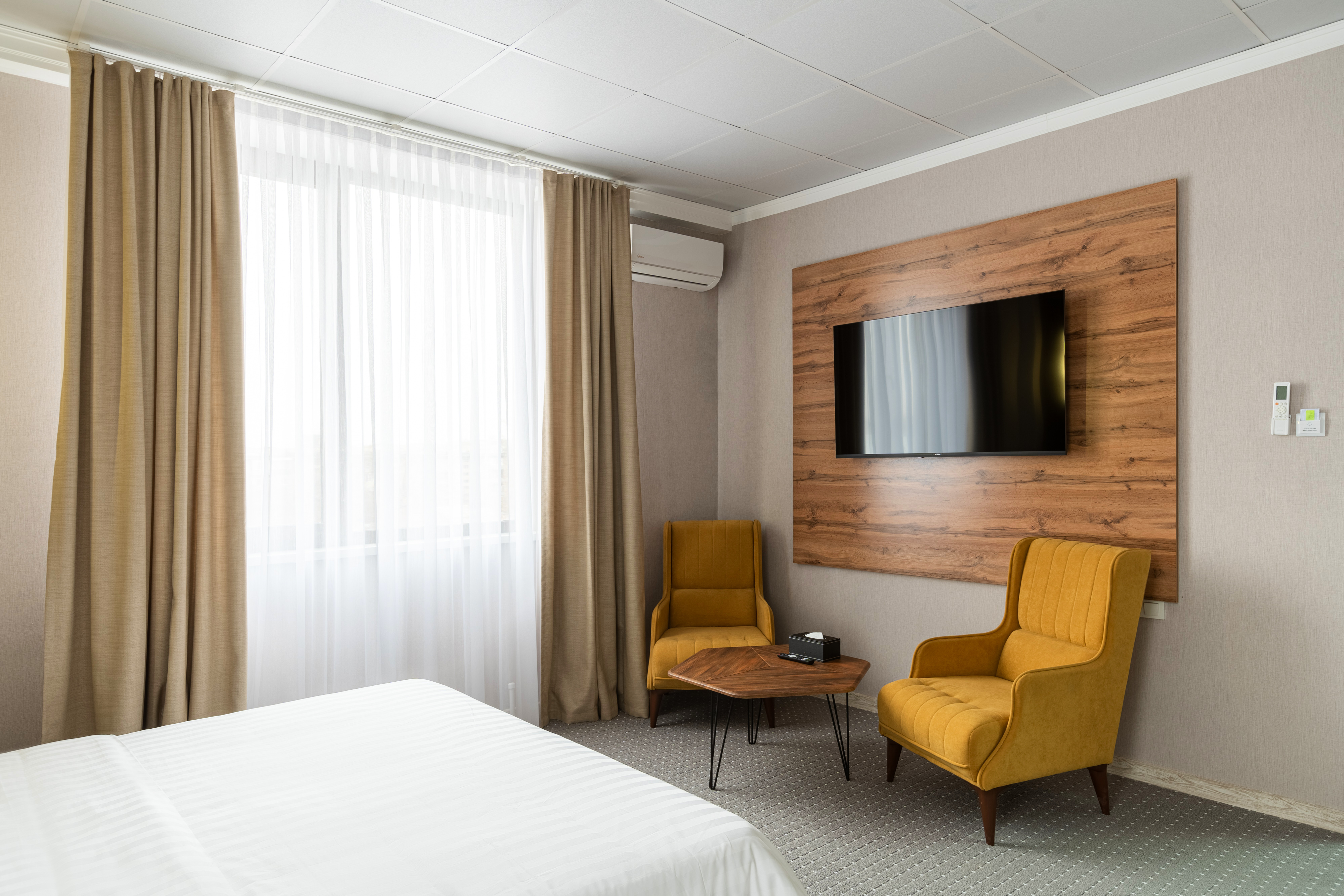 Double or Twin Standard