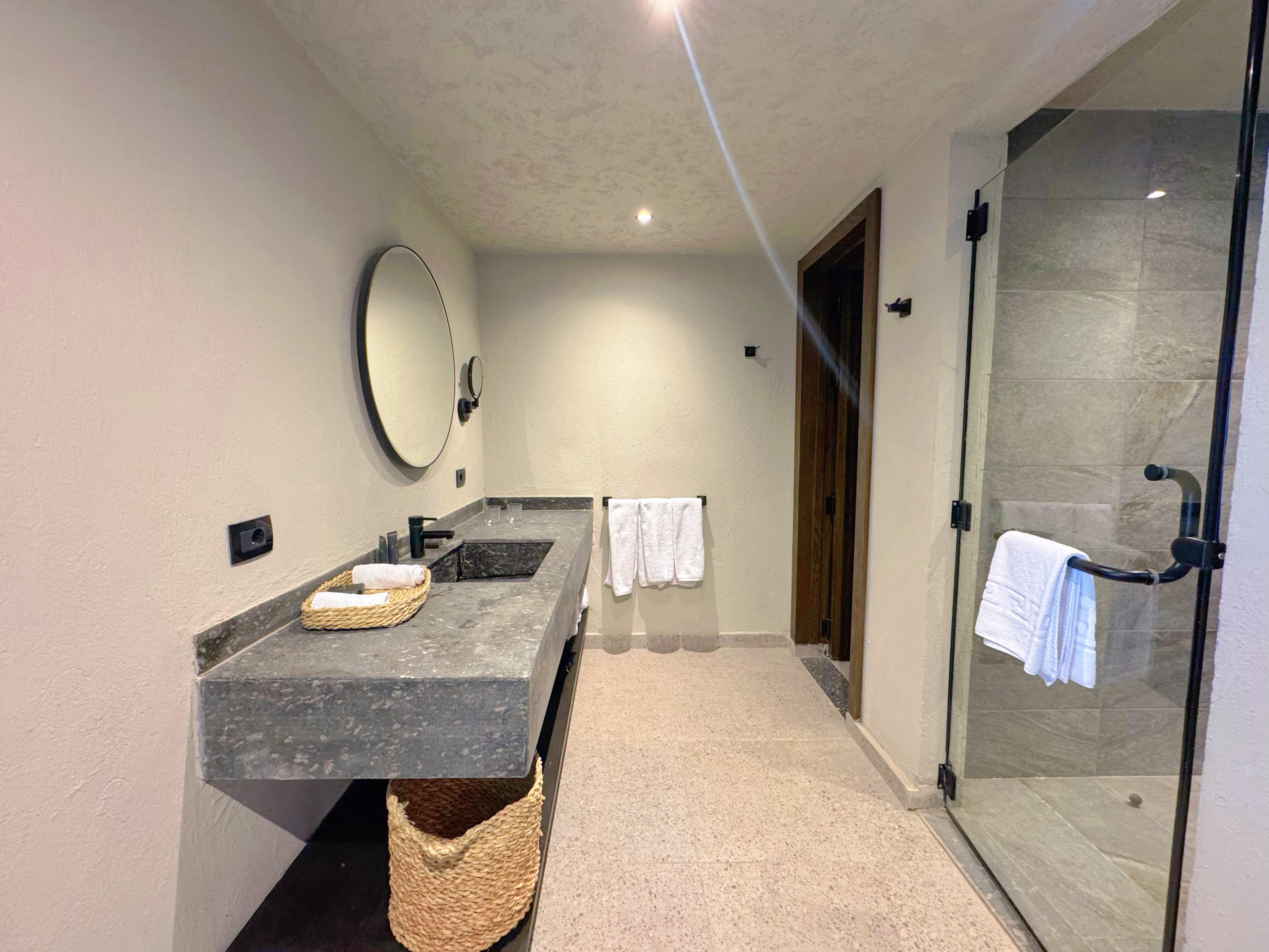 Suite Two Bedrooms One Bathroom