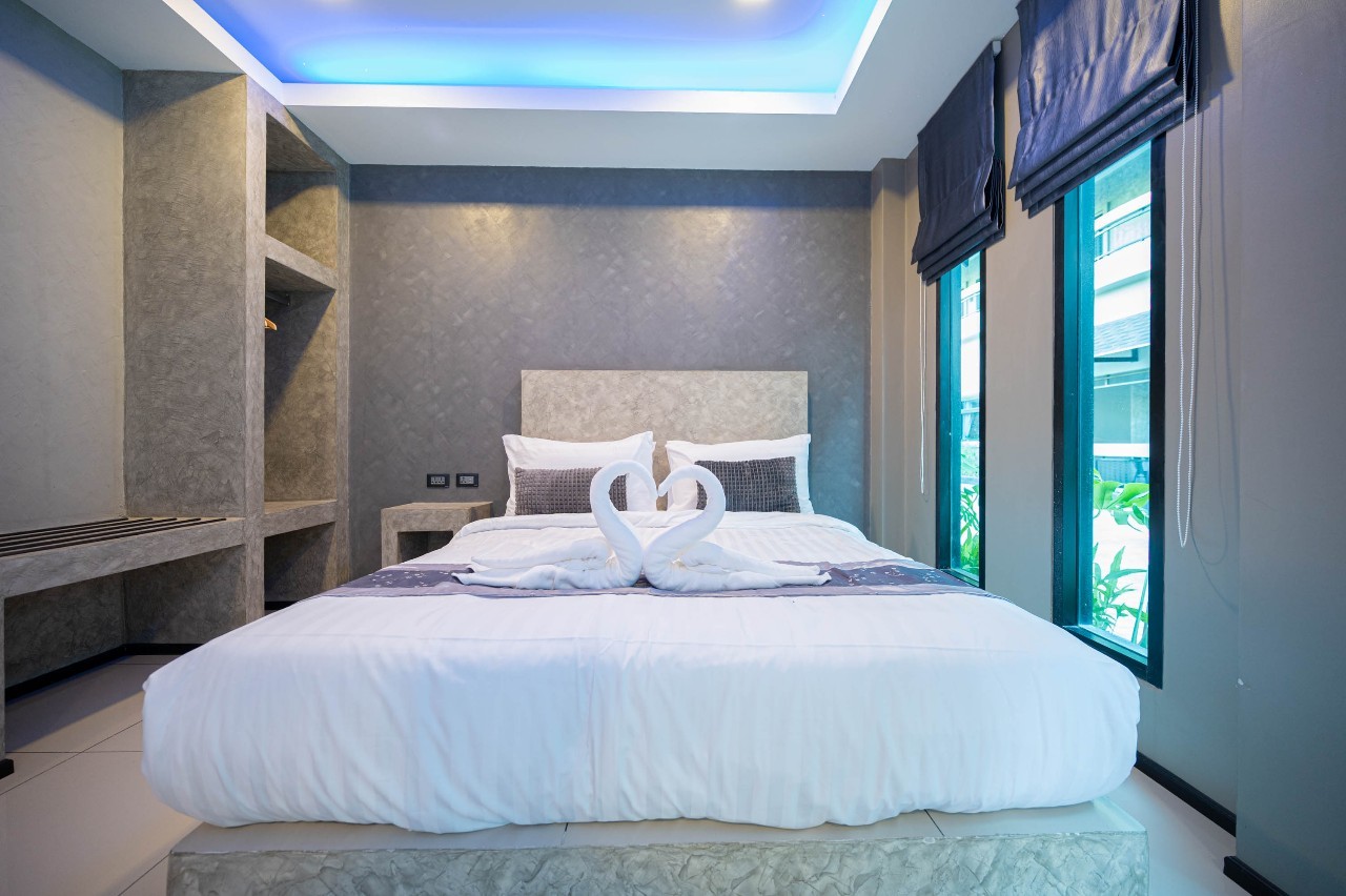 Double King Size Bed