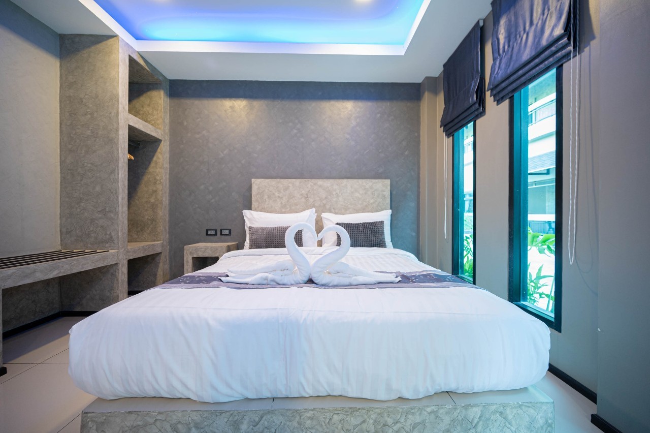 Double King Size Bed