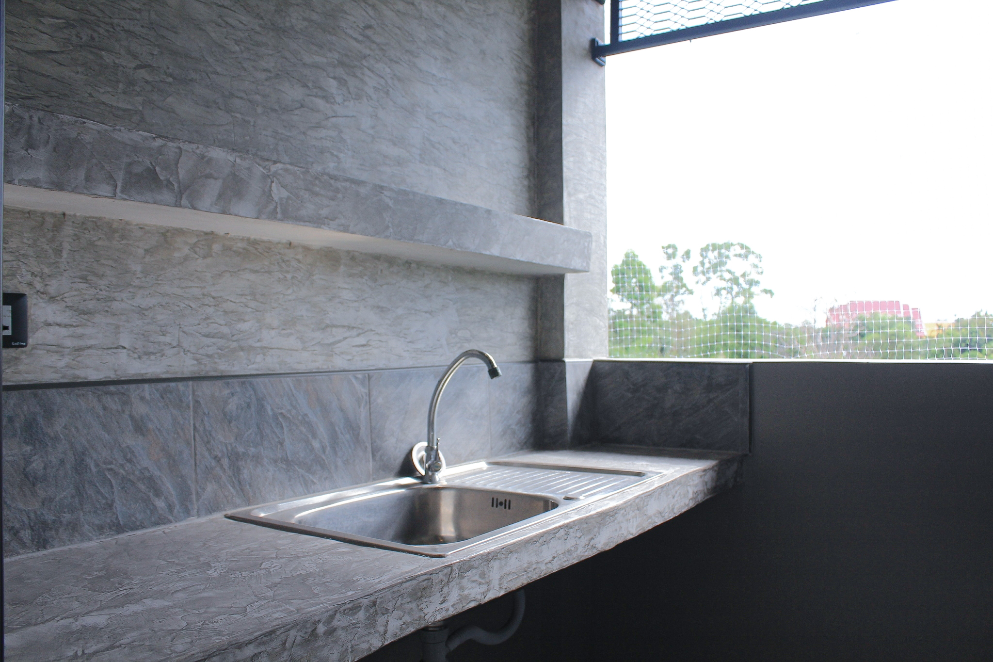 Studio Deluxe Queen Bed