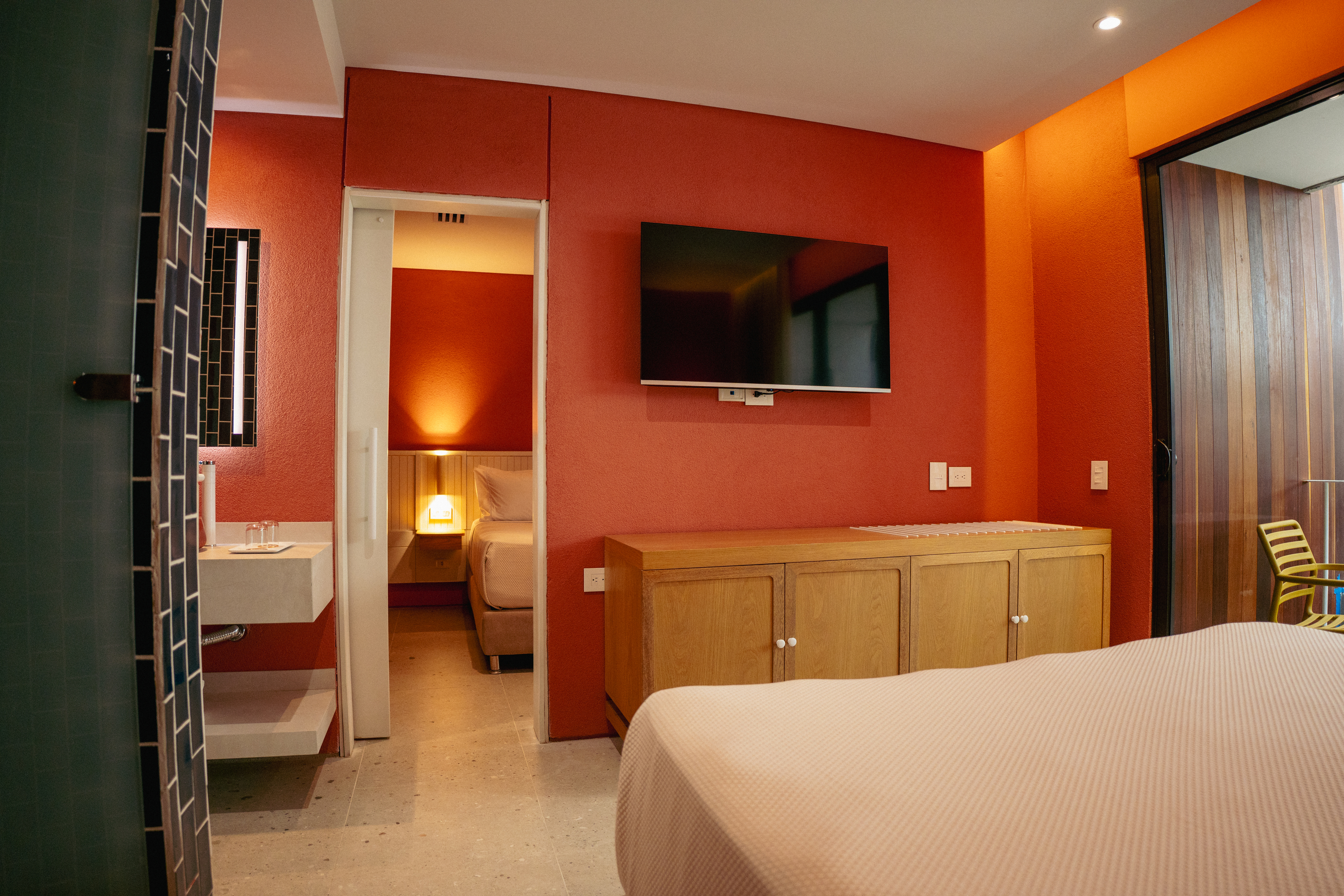 Suite Two Bedrooms One Bathroom