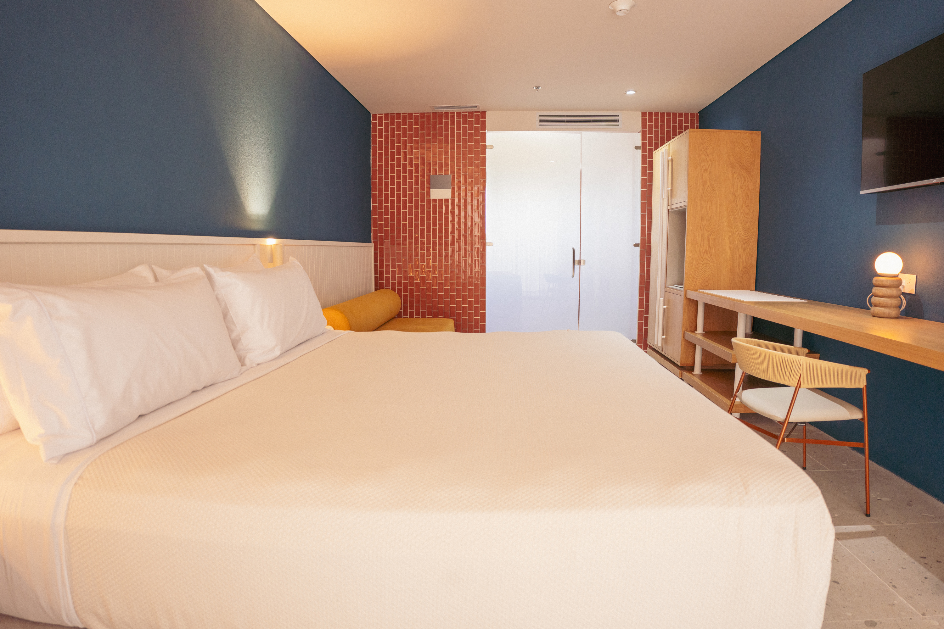 Suite King Bed One Bedroom 