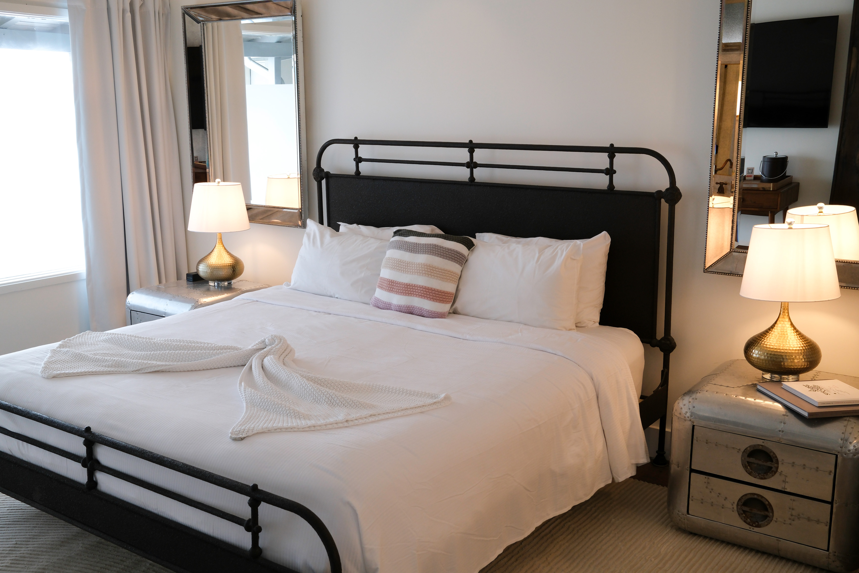 Double Deluxe Pool View