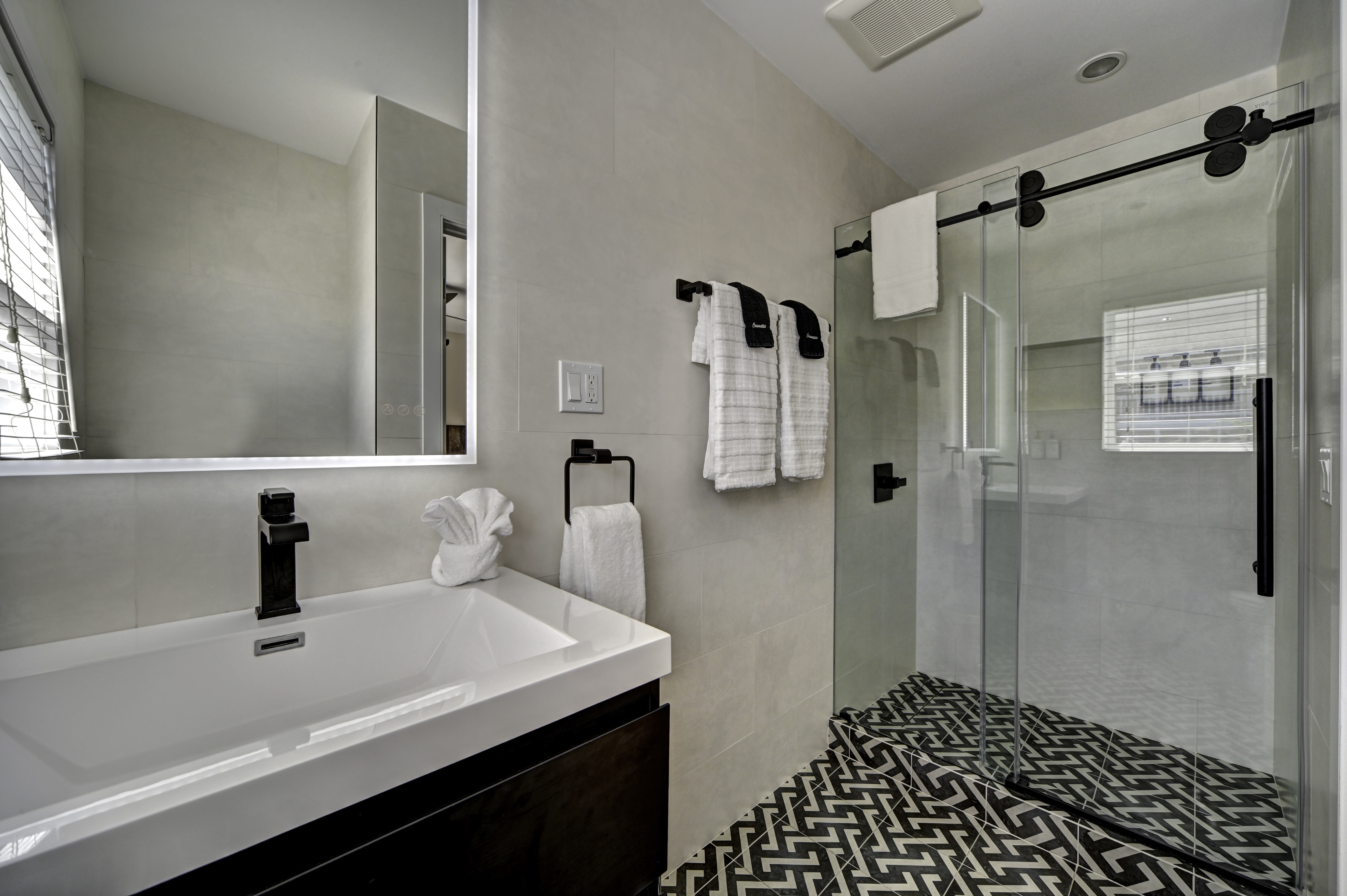 Bungalow Three Bedrooms Two Bathrooms