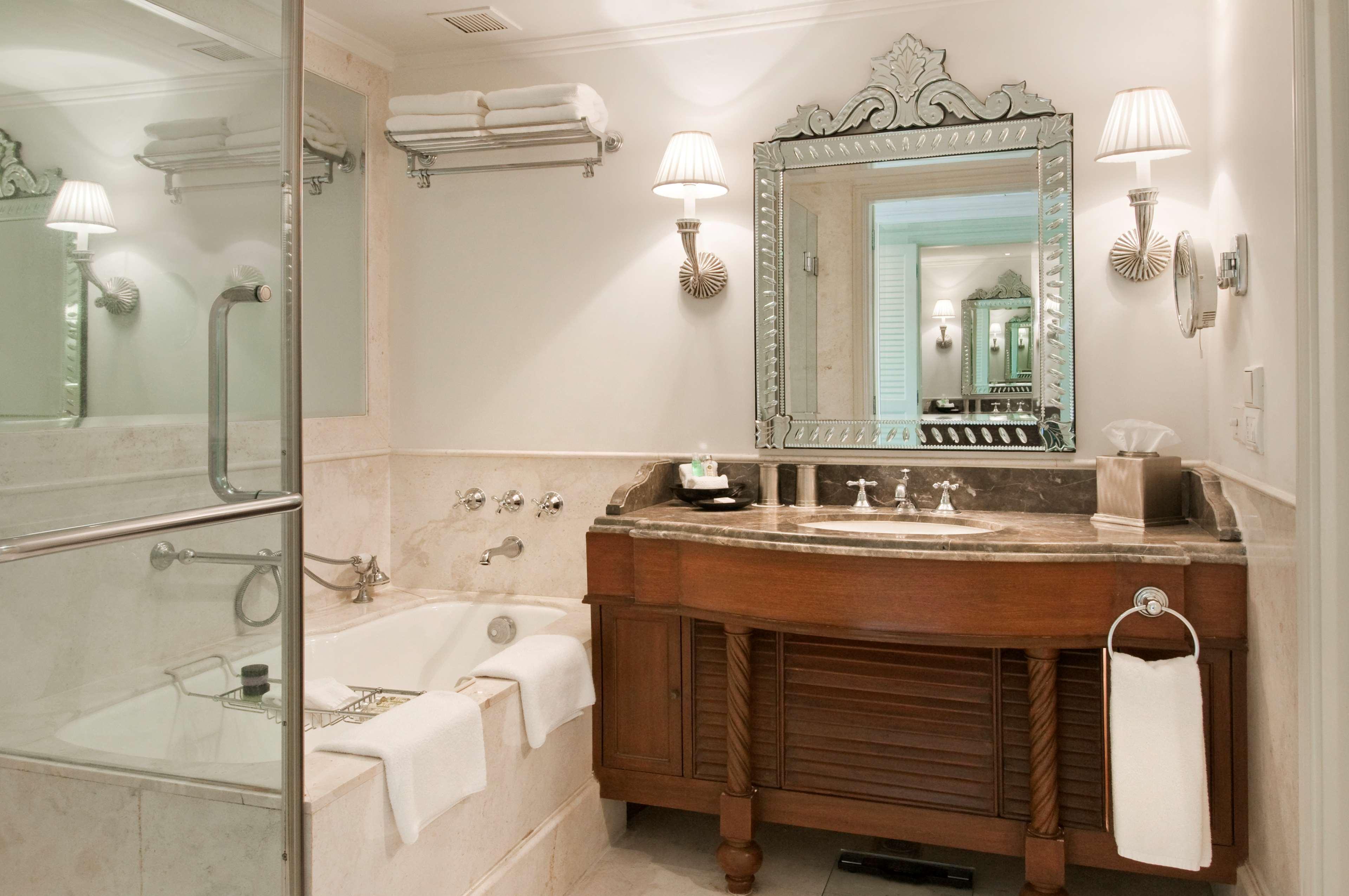 Twin Guest Room City View