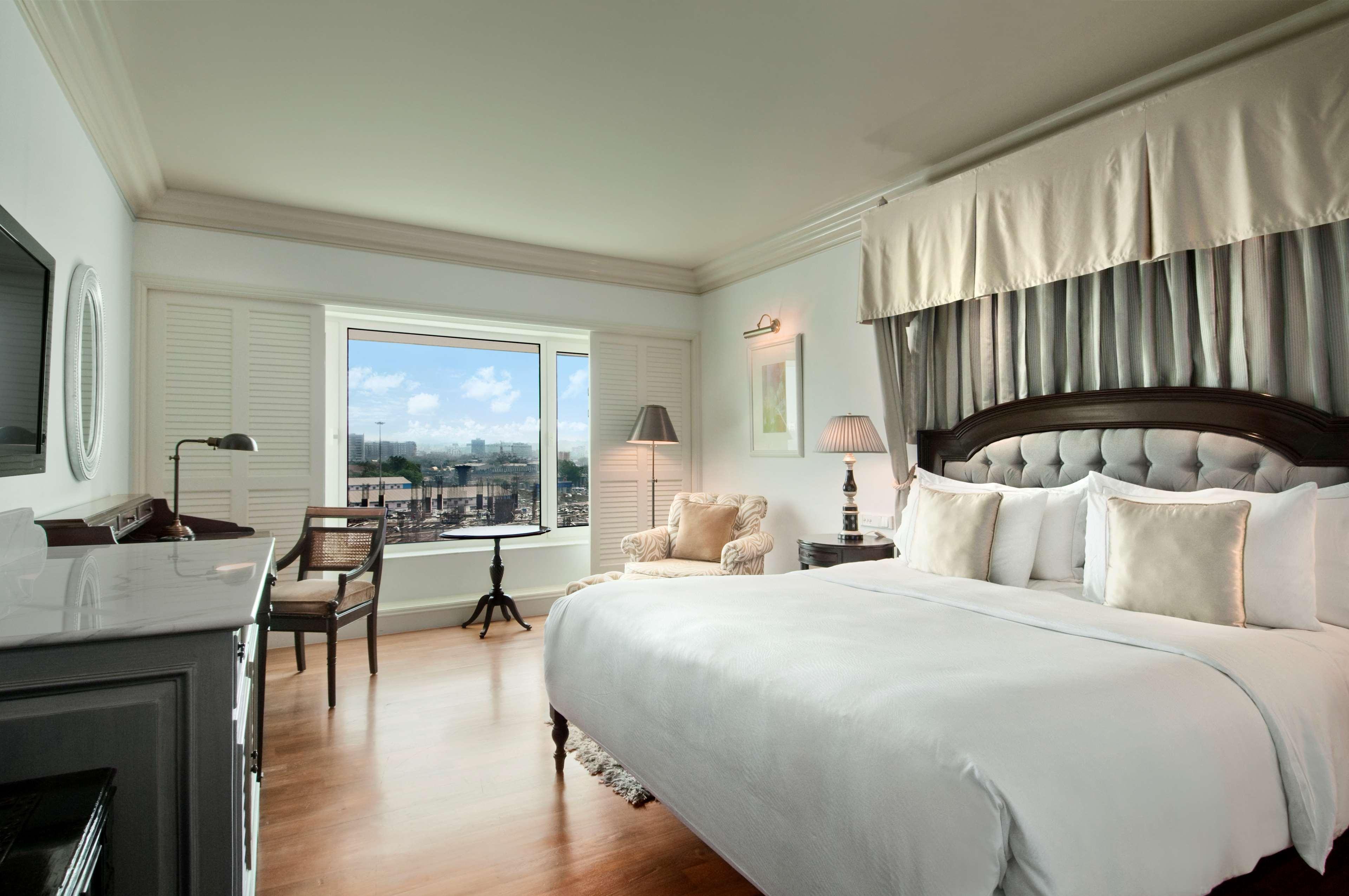 Double Executive King Bed