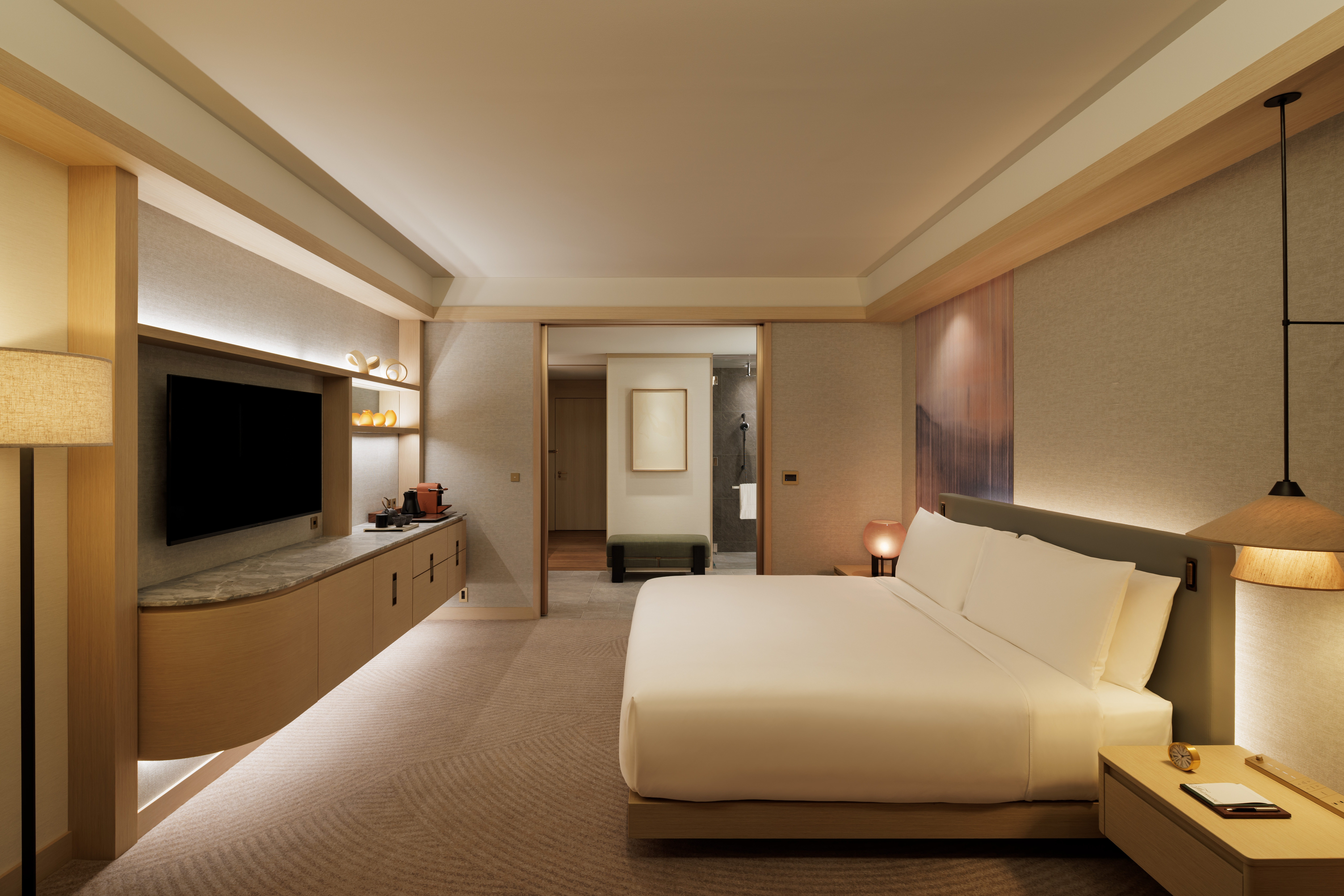 Double Bay View King Bed