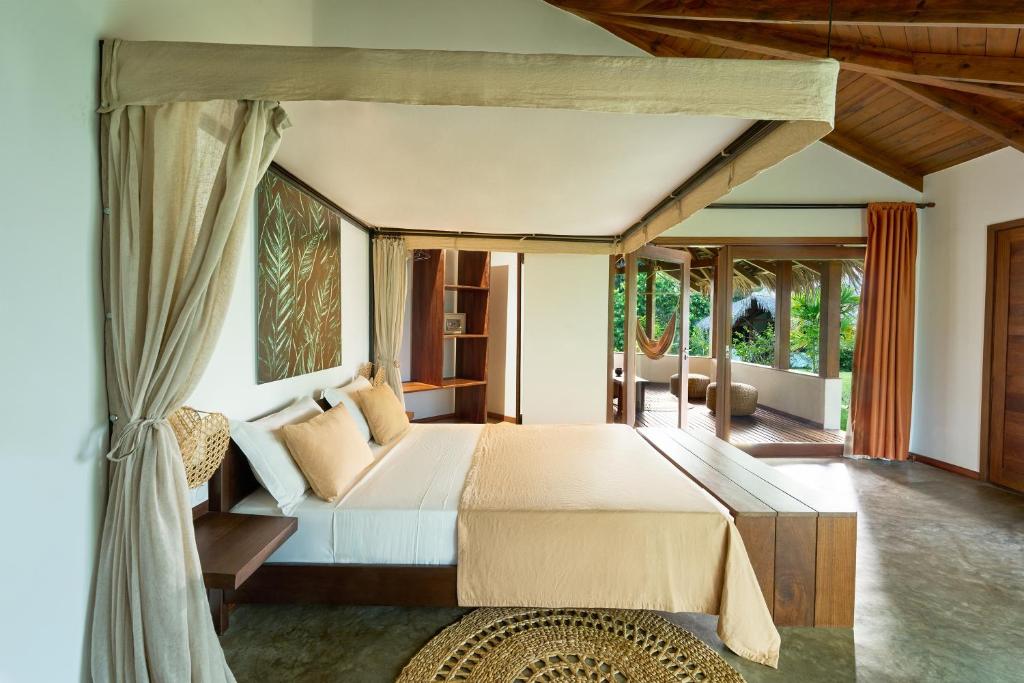 Double Deluxe Pool View