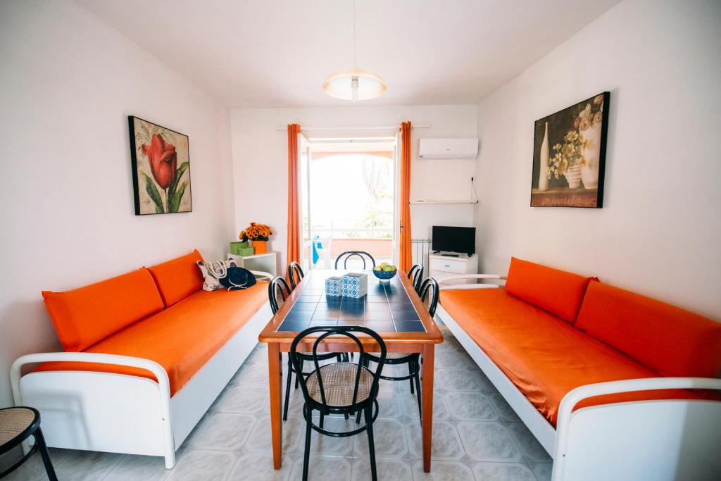 Apartment Two Bedrooms One Bathroom