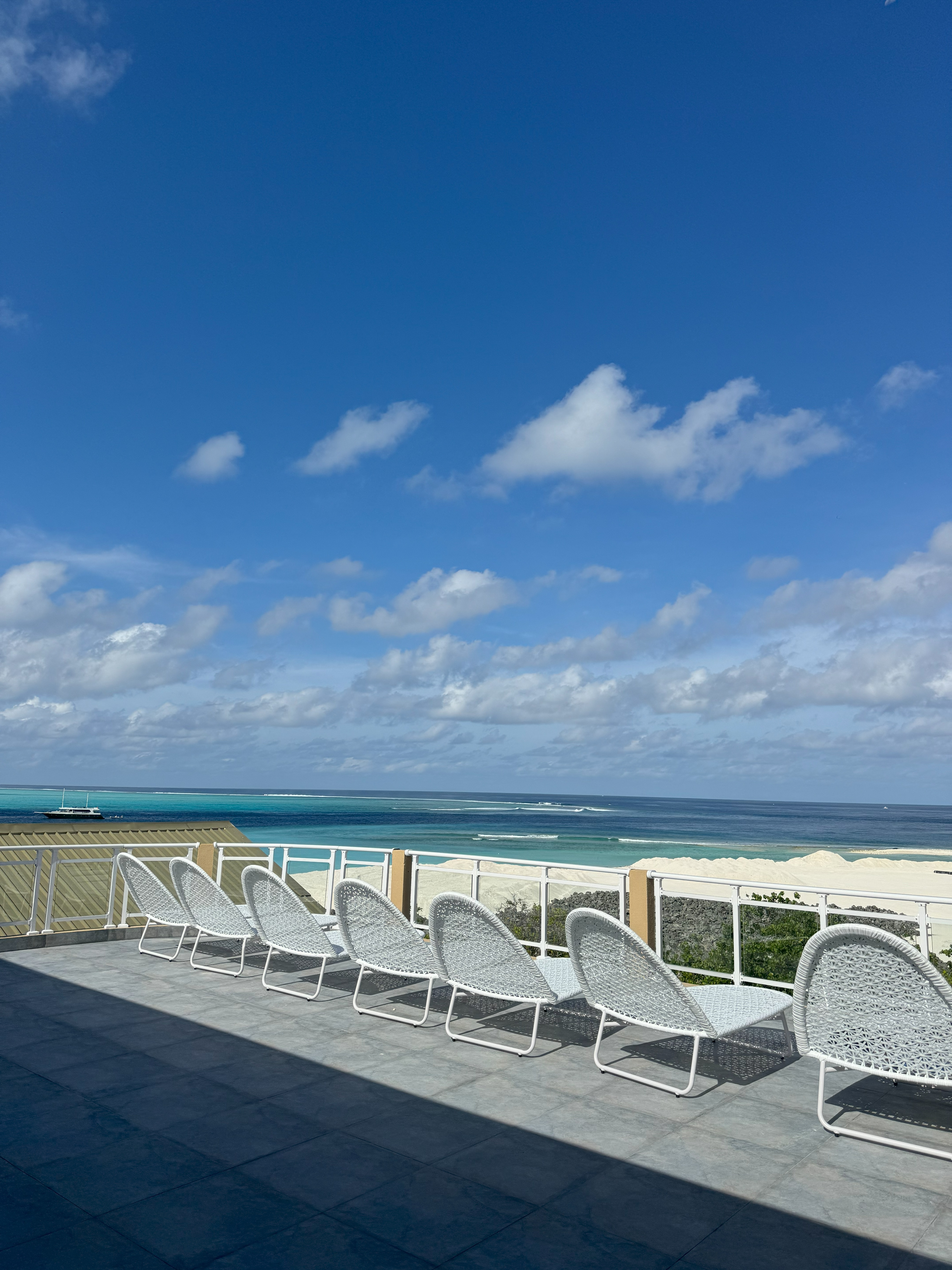 Family Room Deluxe Sea View