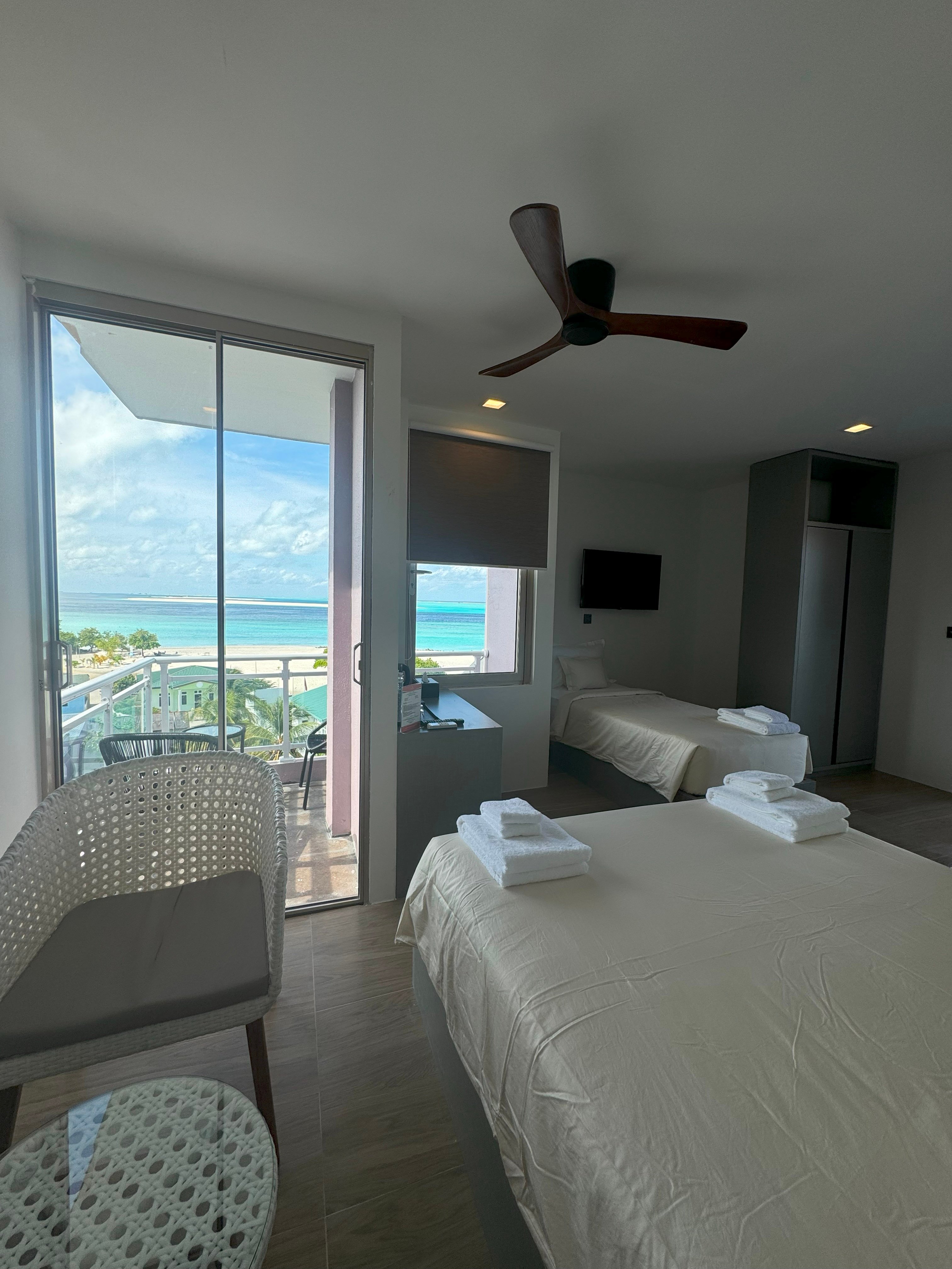 Family Room Deluxe Sea View