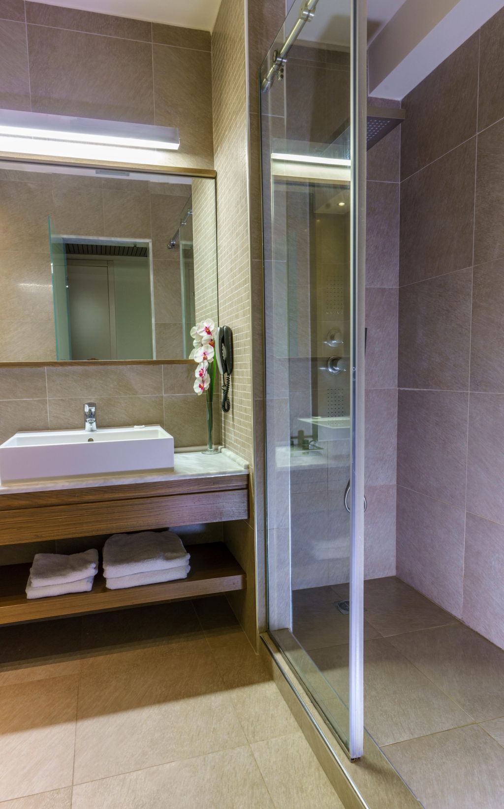 Family Room Land View