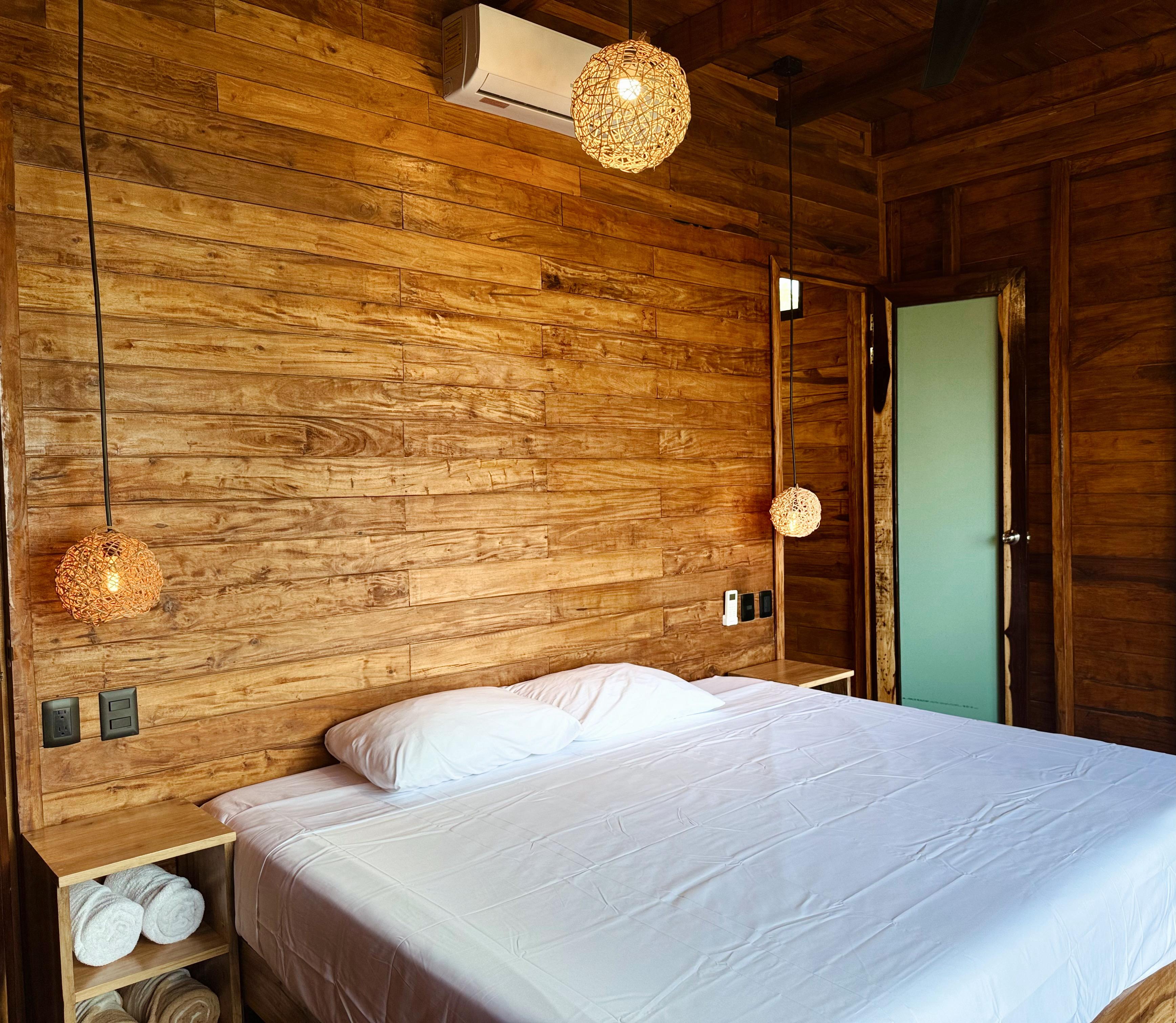 Bungalow Garden View King Bed