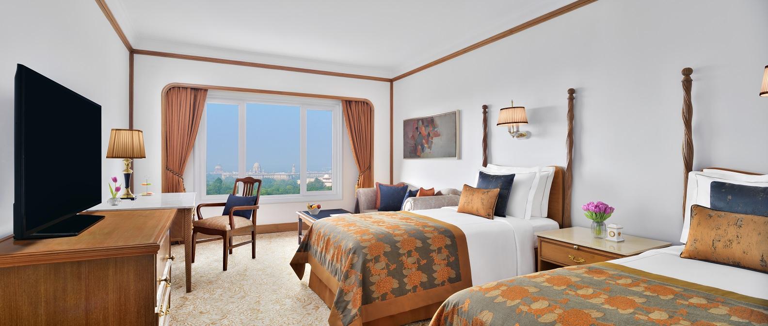 Twin Luxury City View