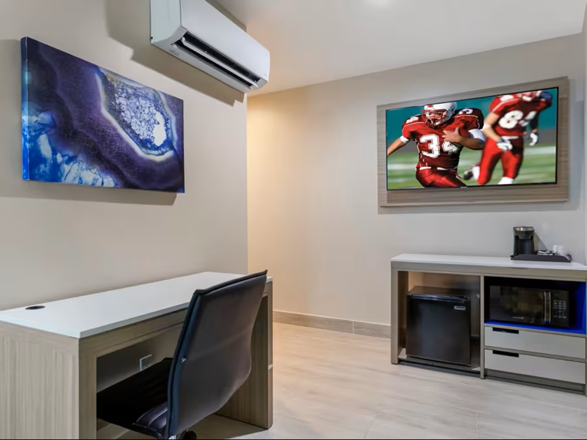 Double Two Queen Beds Premium