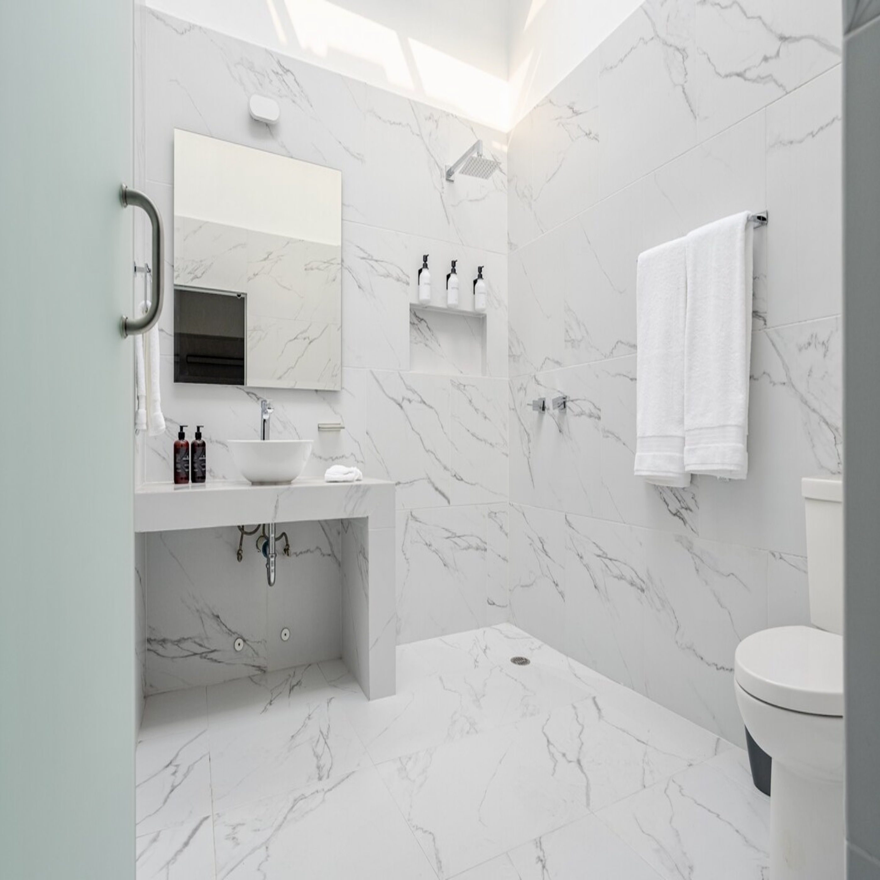 Room One Bedroom with Air Conditioning