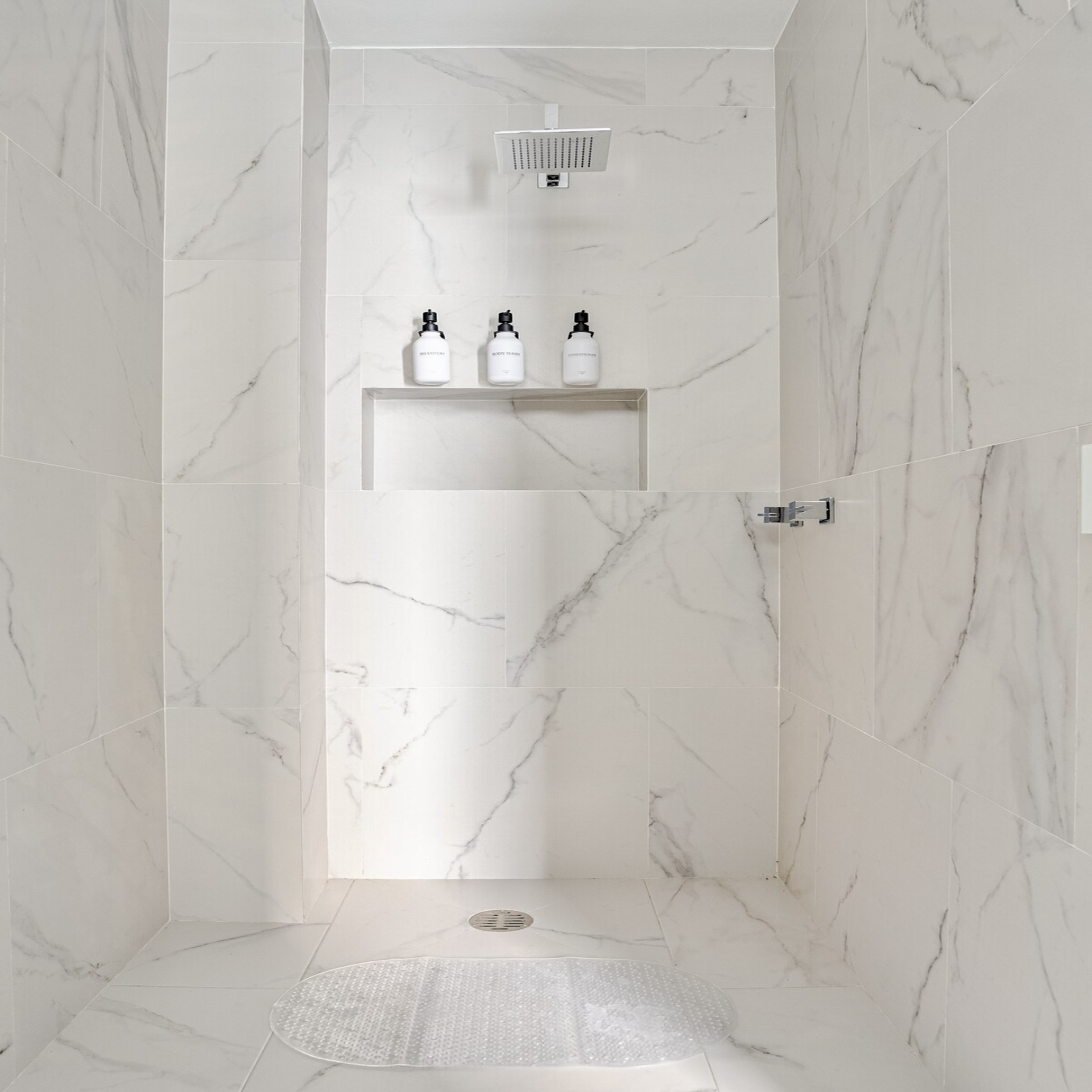 Room One Bedroom with Air Conditioning