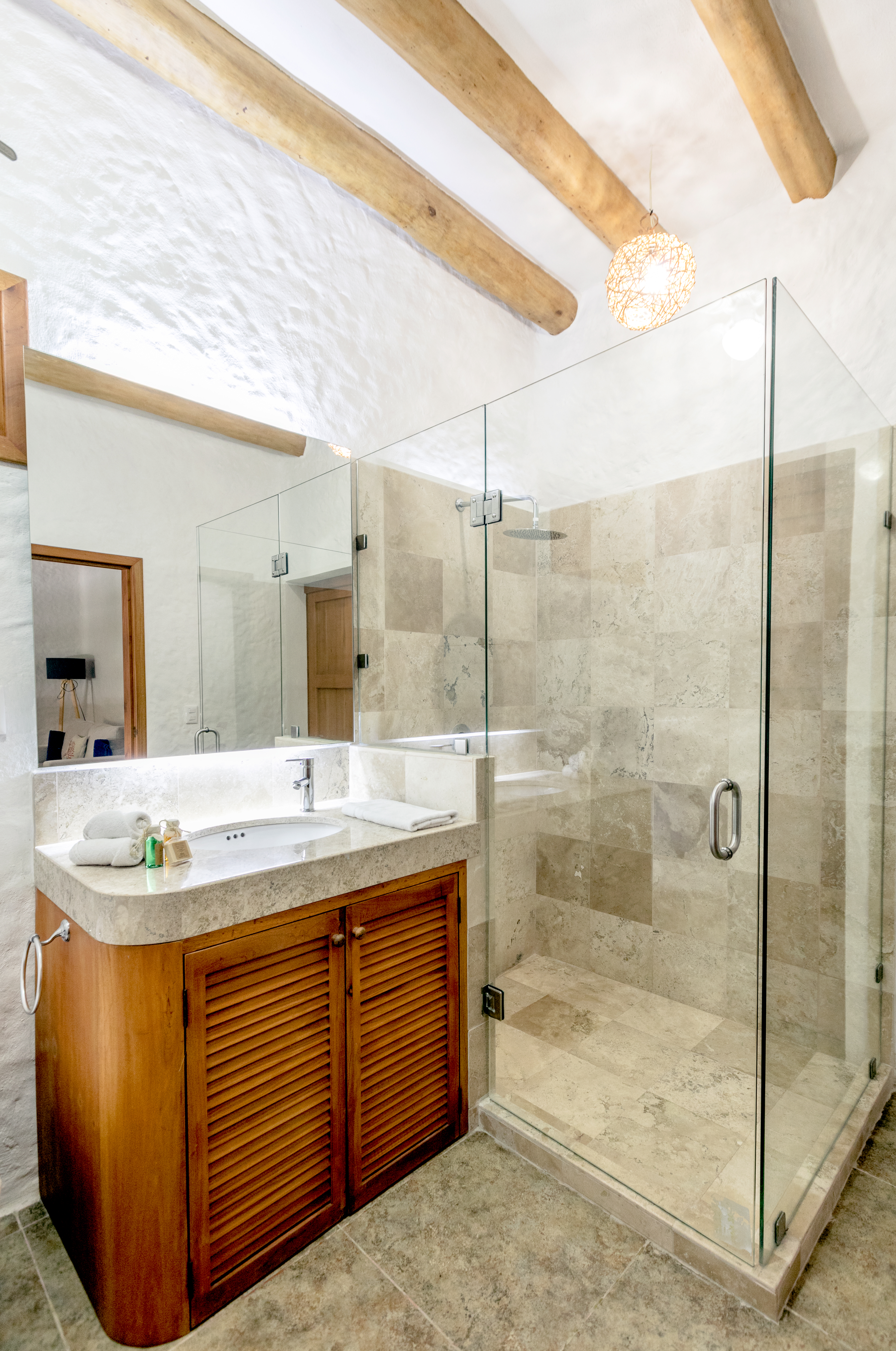 Double Deluxe King Bed