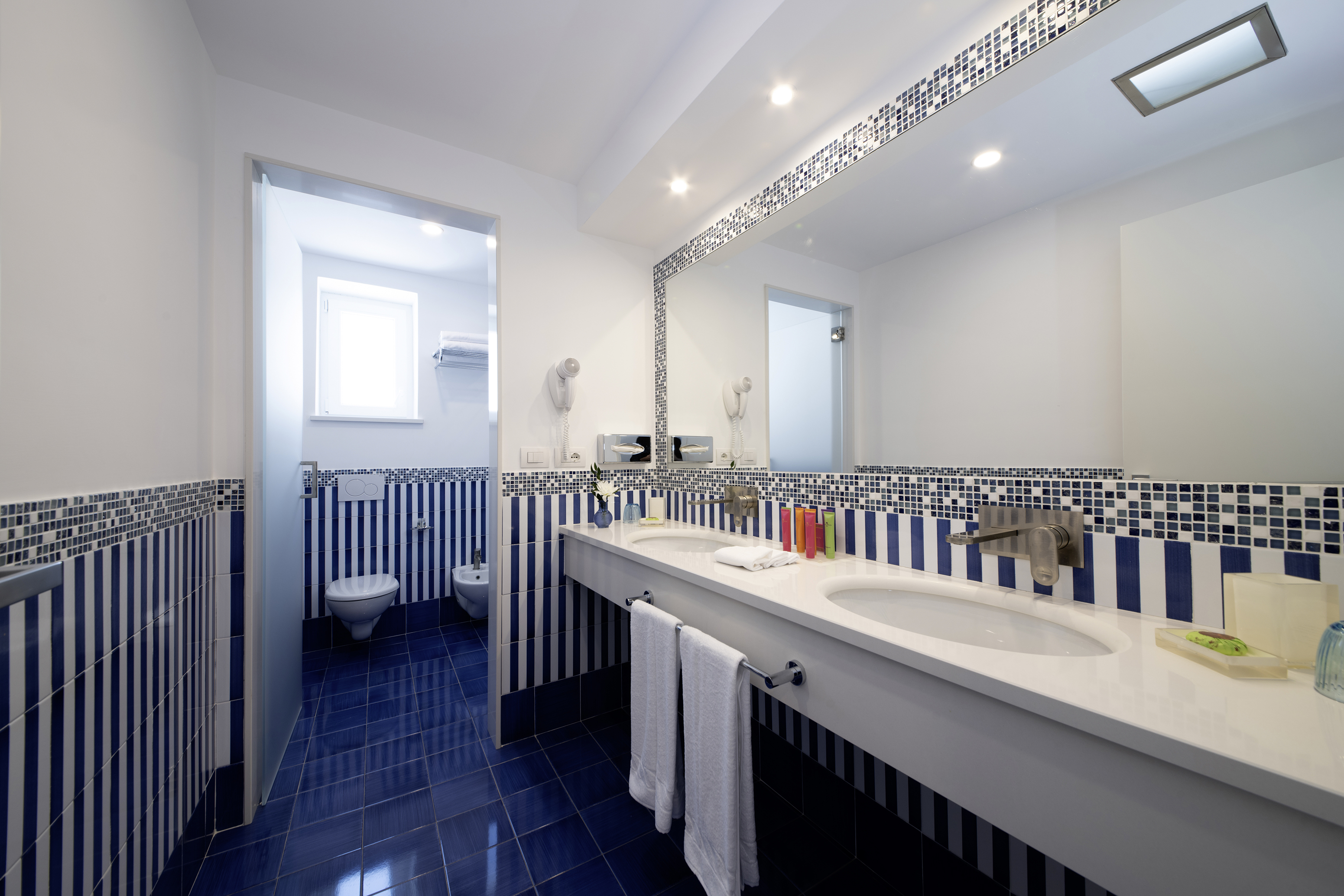 Suite Sea View Pool View