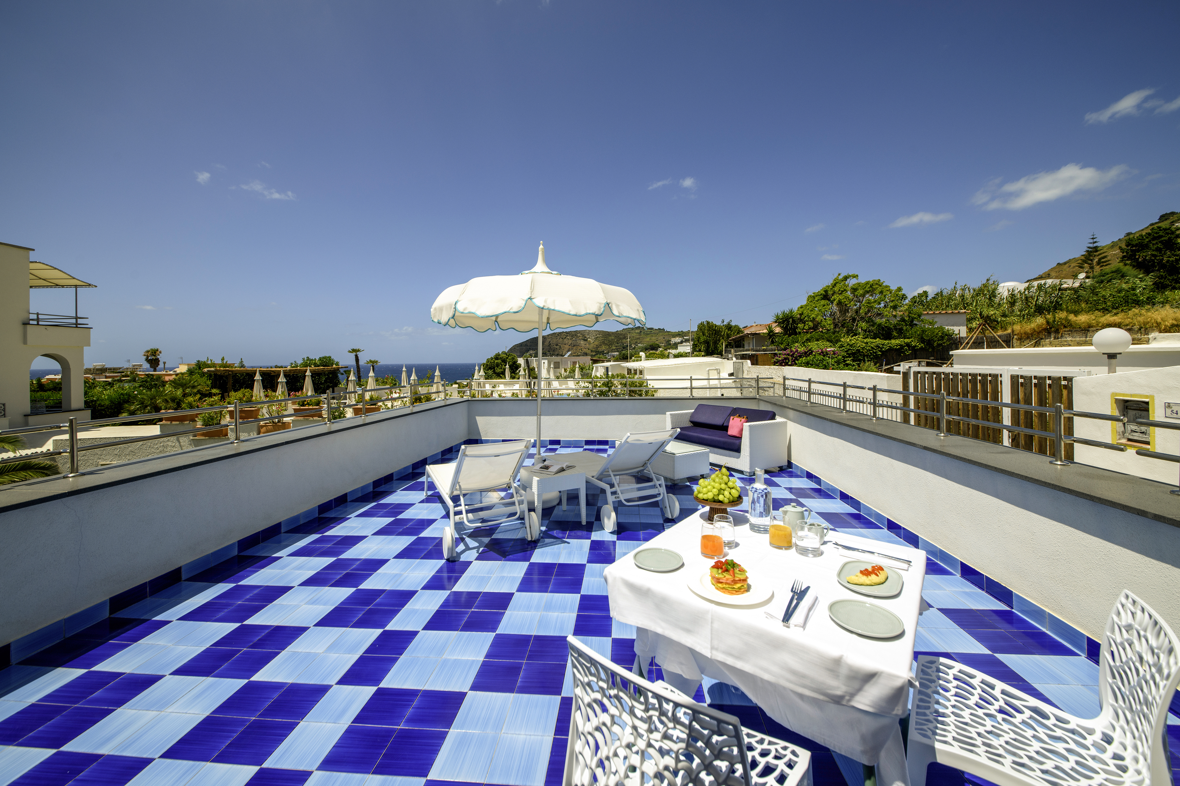 Suite Sea View Pool View