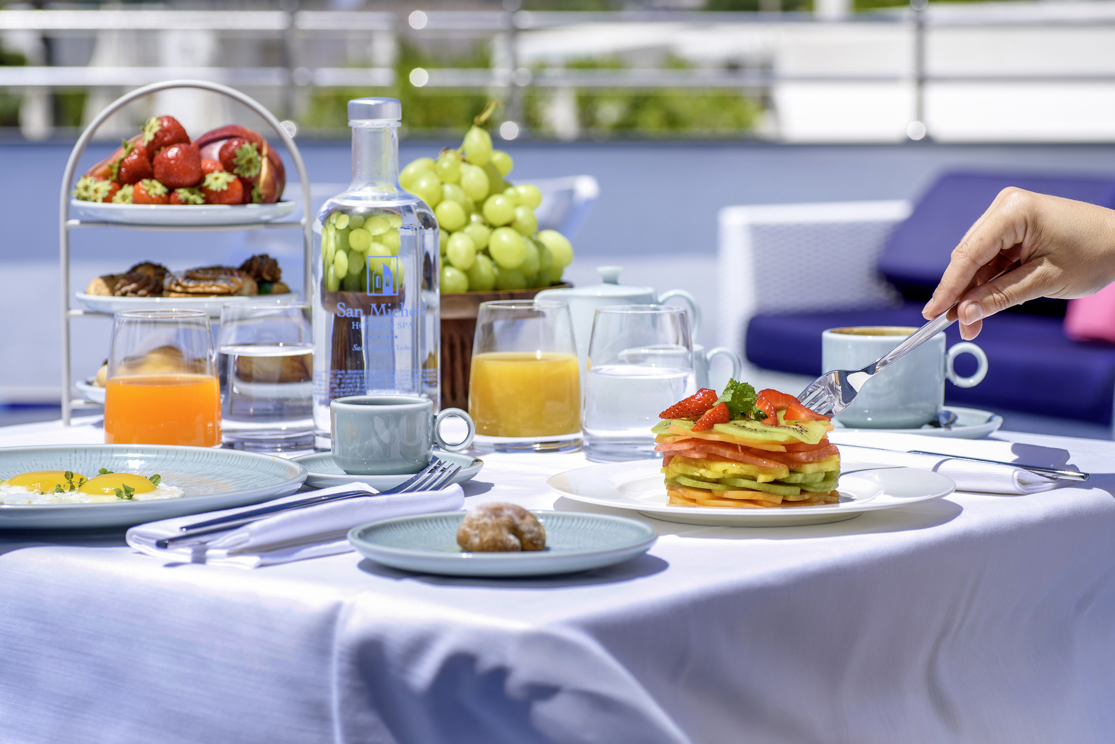 Suite Sea View Pool View