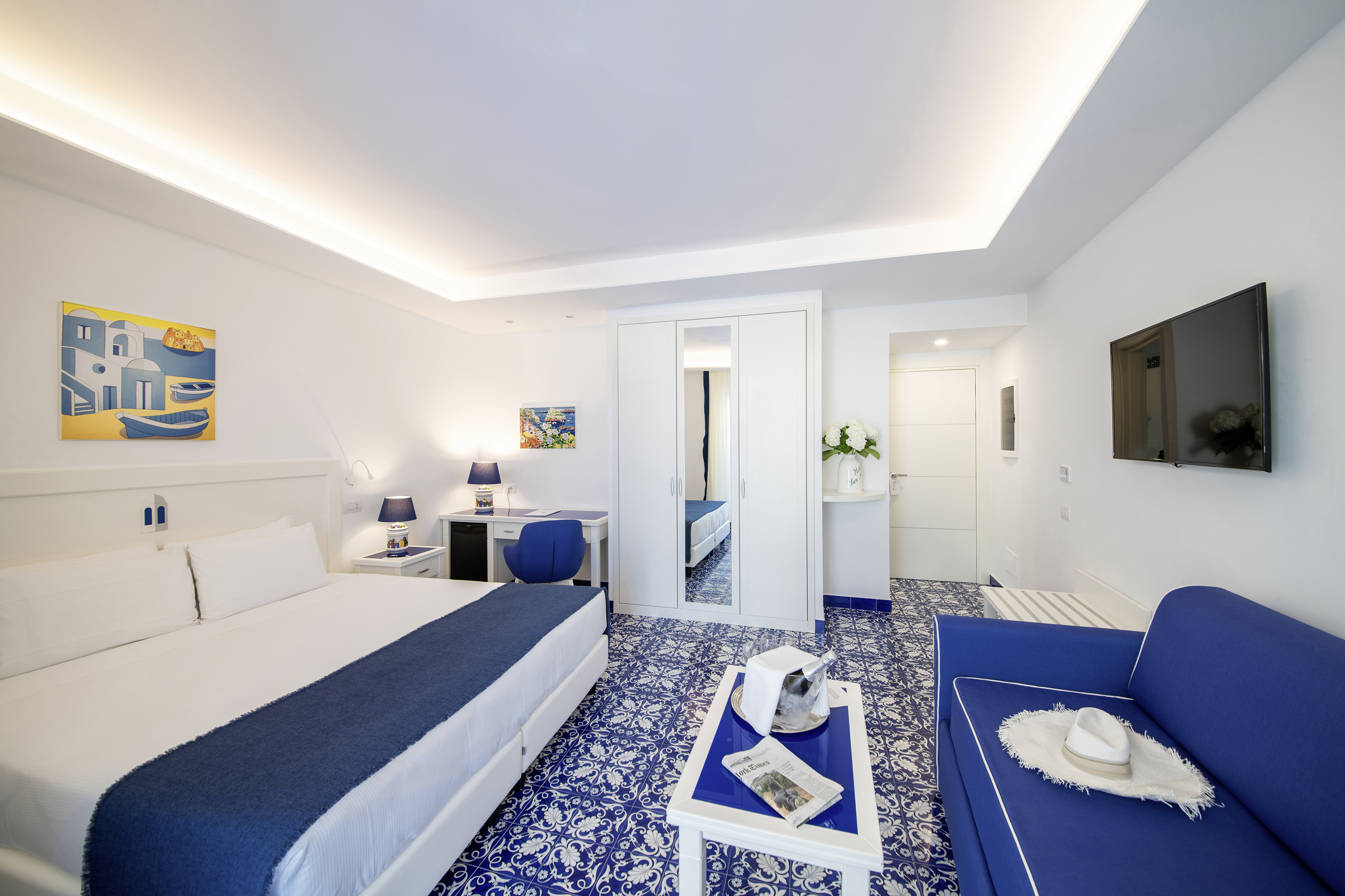 Suite Sea View Pool View