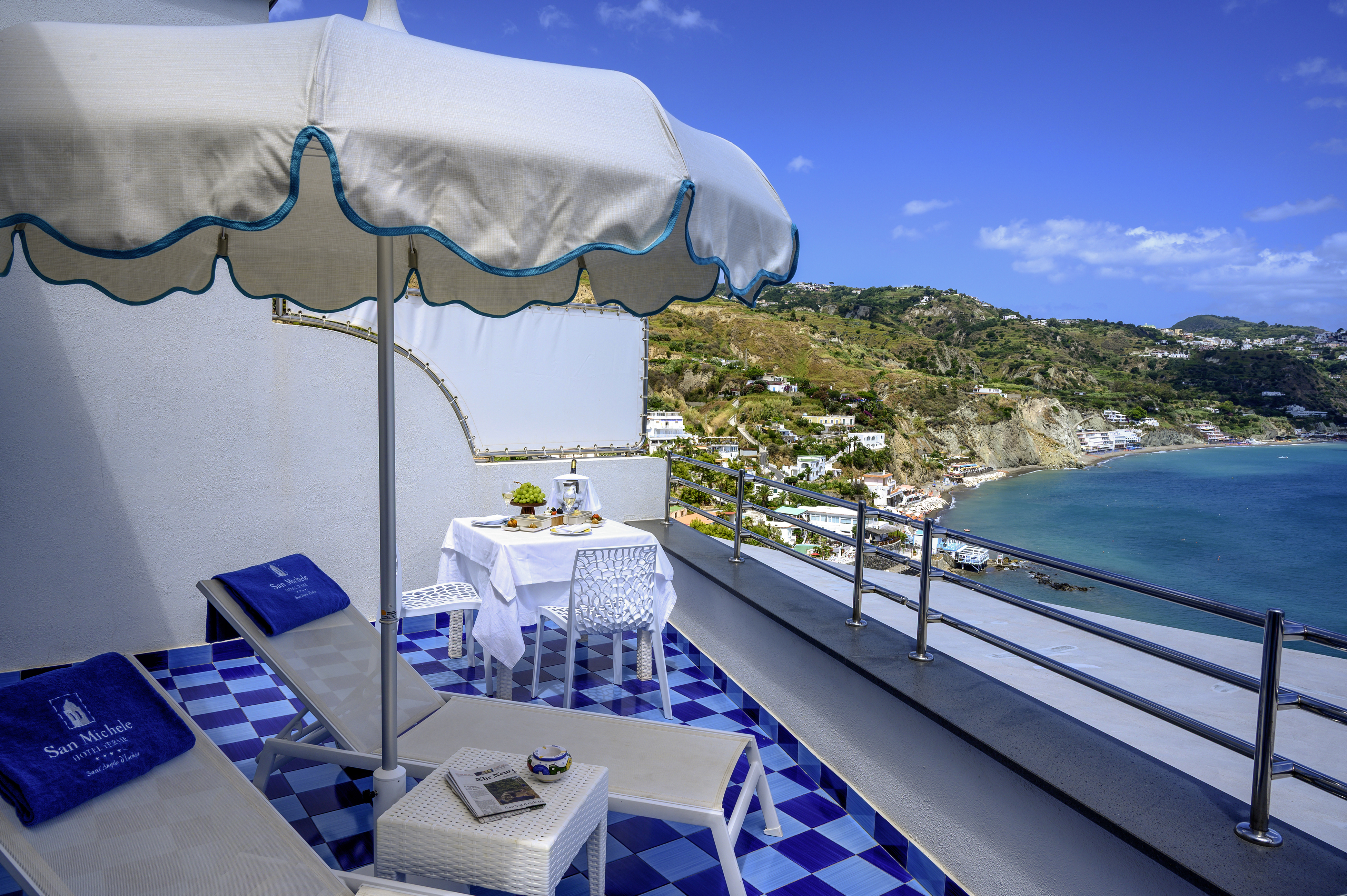 Double or Twin Deluxe Sea Front