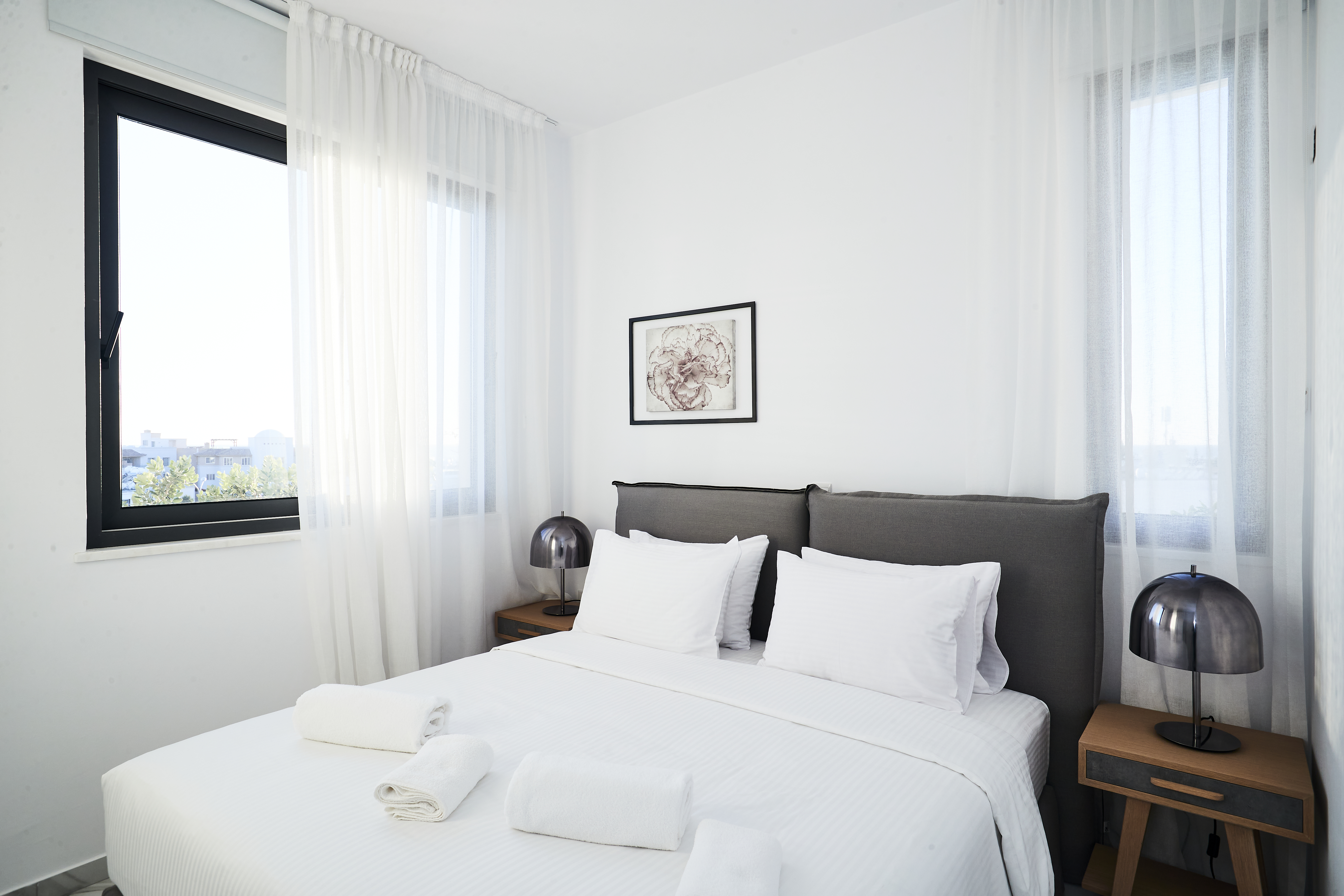 Apartment Three Bedrooms Two Bathrooms