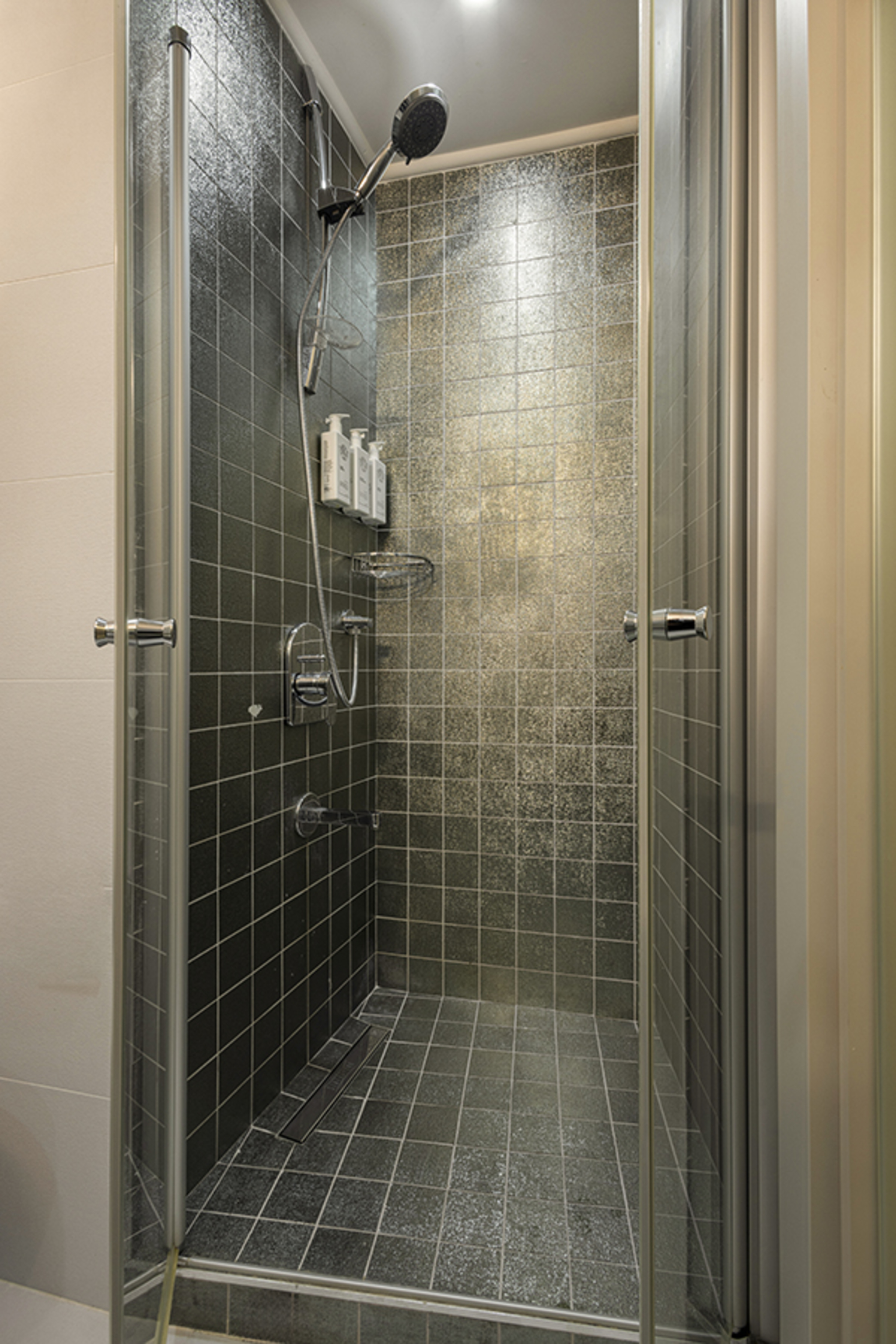 Room Two Double Beds