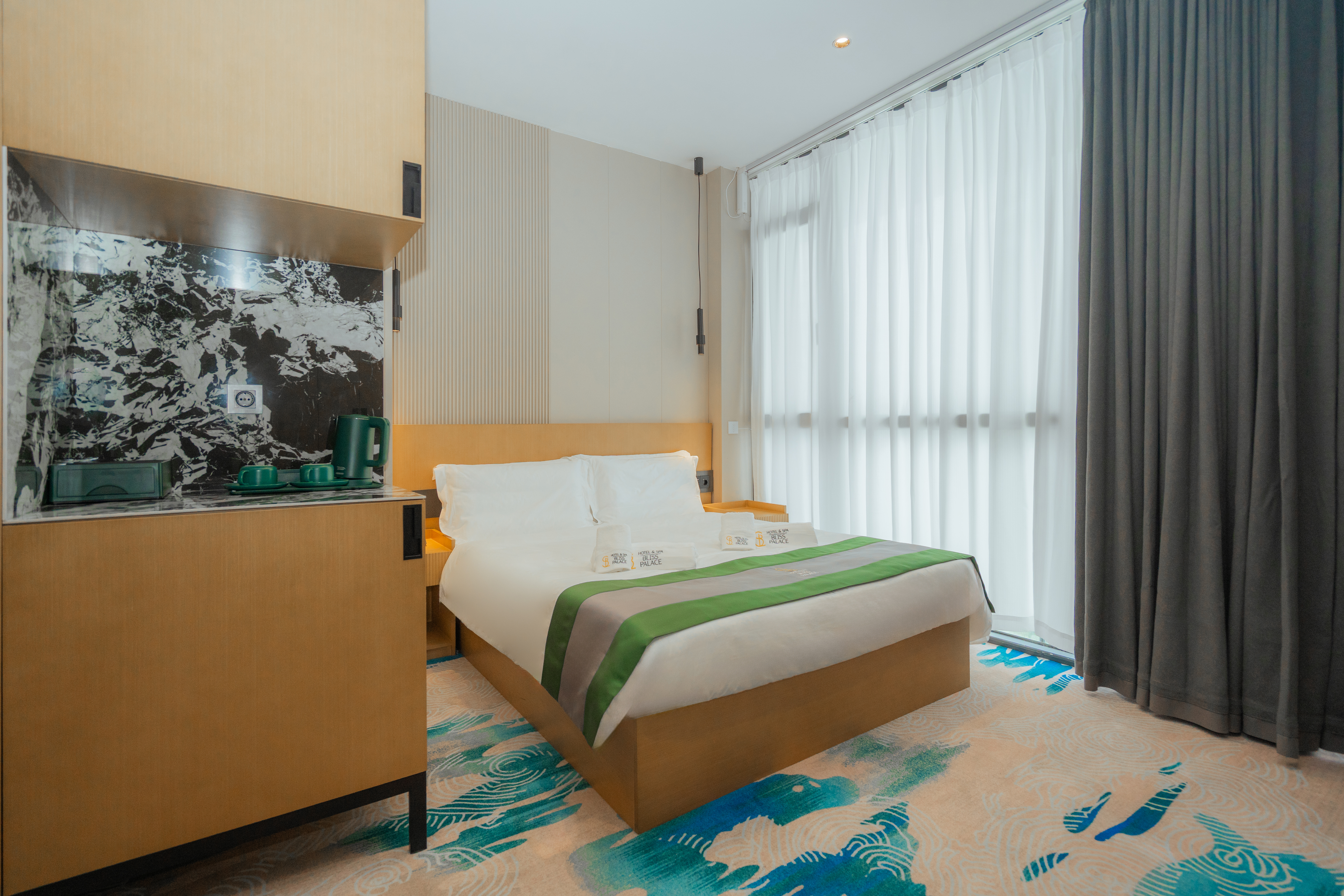 Double Deluxe King Bed