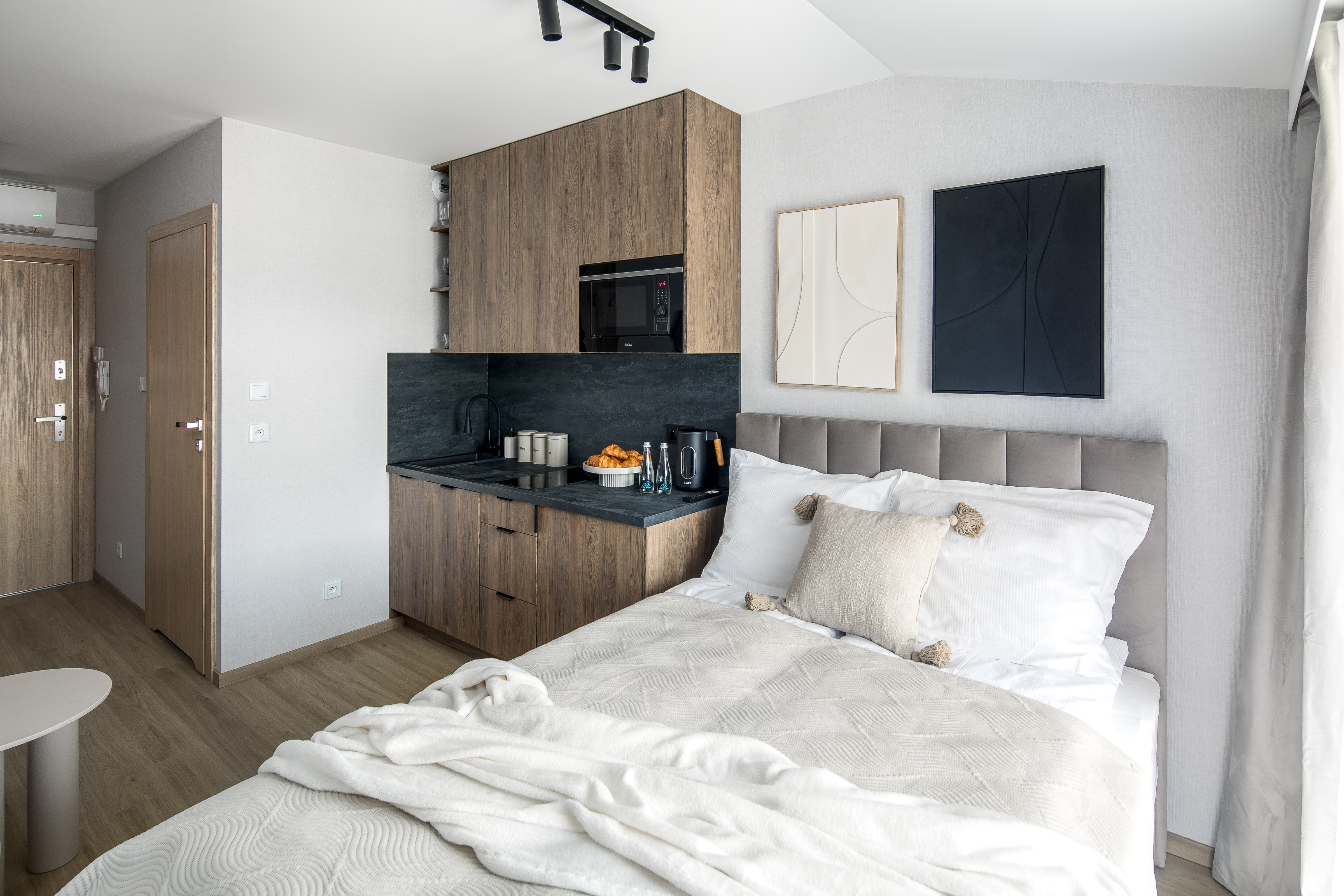 Studio Deluxe with Balcony