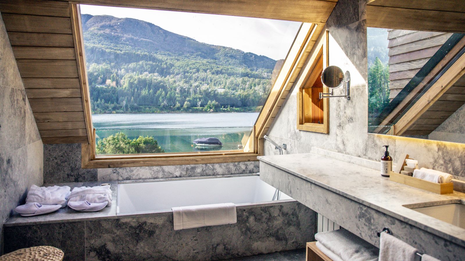 Junior Suite Lake View