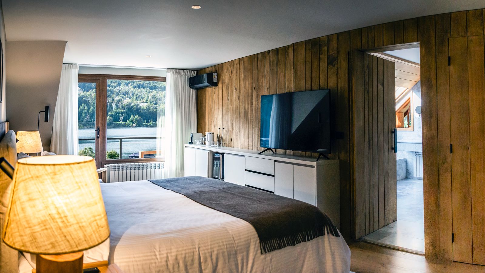 Junior Suite Lake View