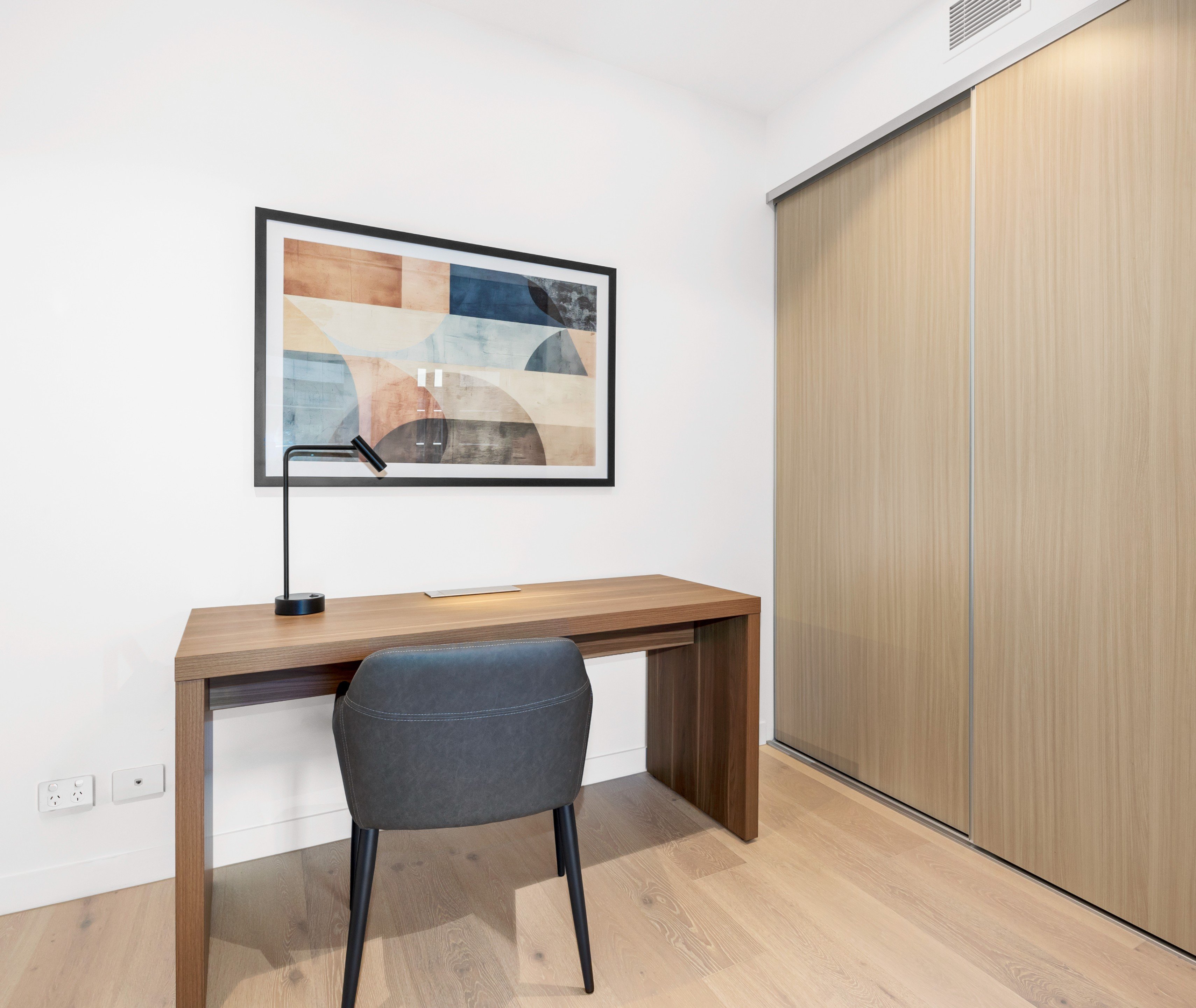 Apartment Three Bedrooms Two Bathrooms