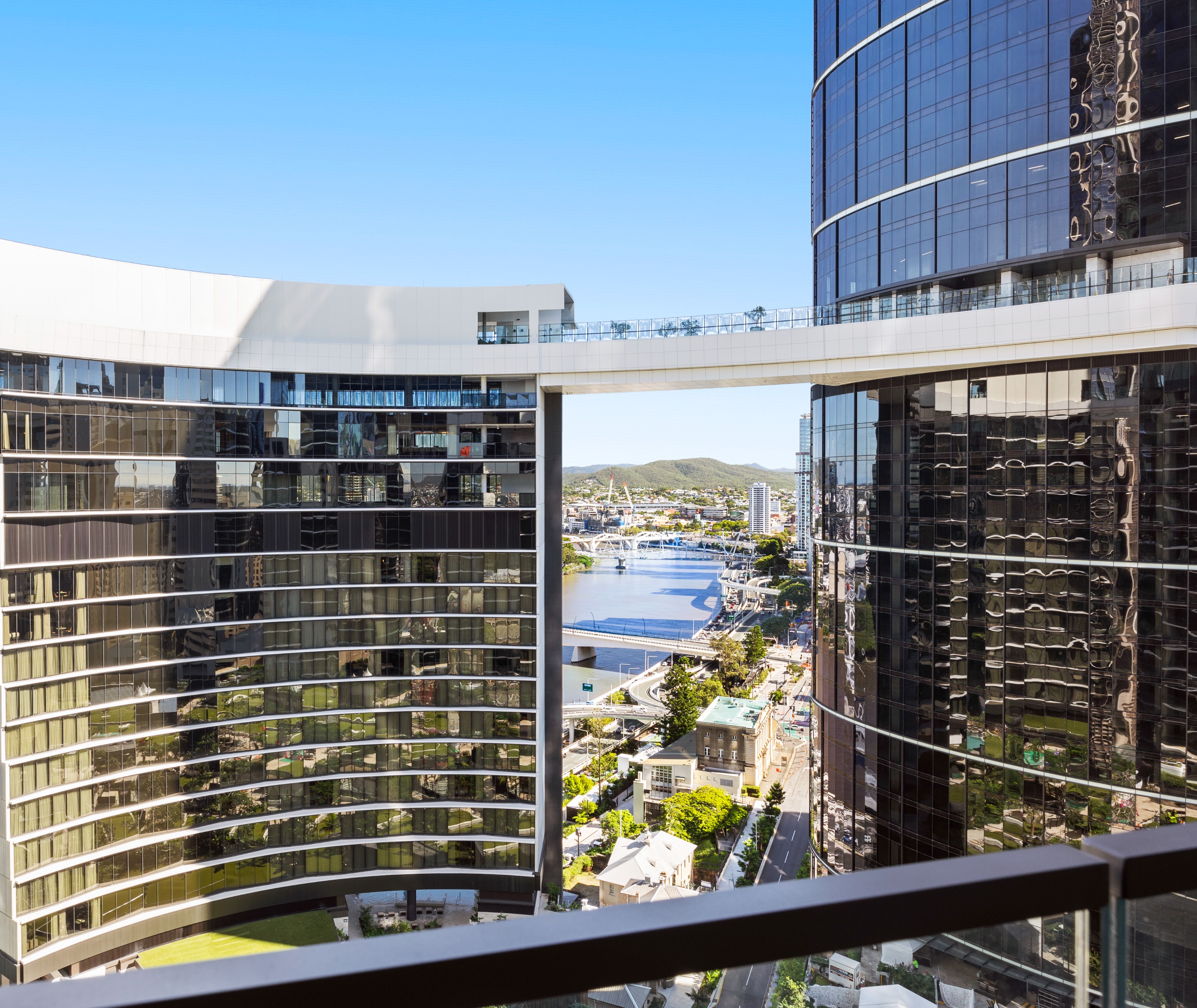 Apartment Three Bedrooms Two Bathrooms