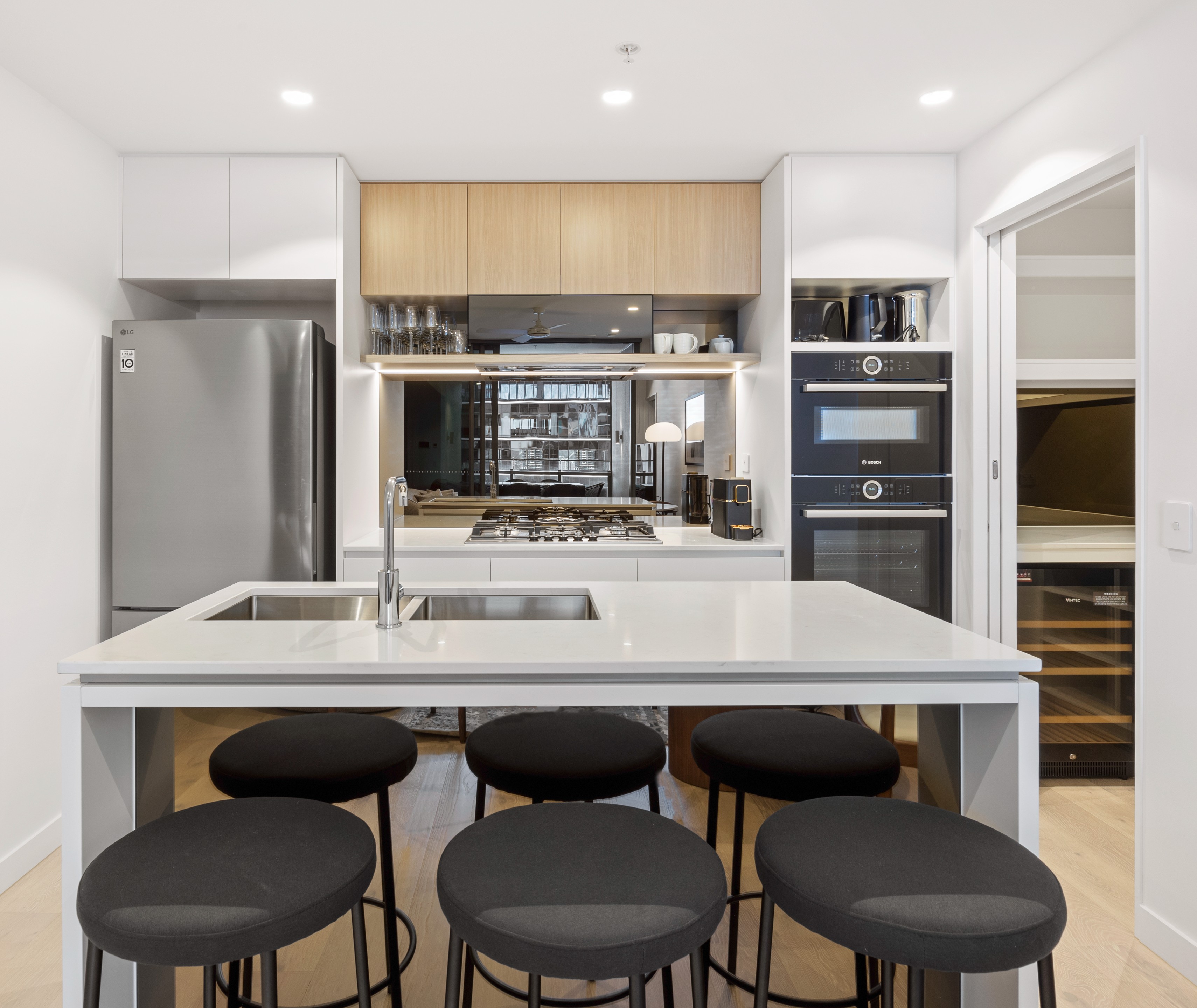 Apartment Three Bedrooms Two Bathrooms