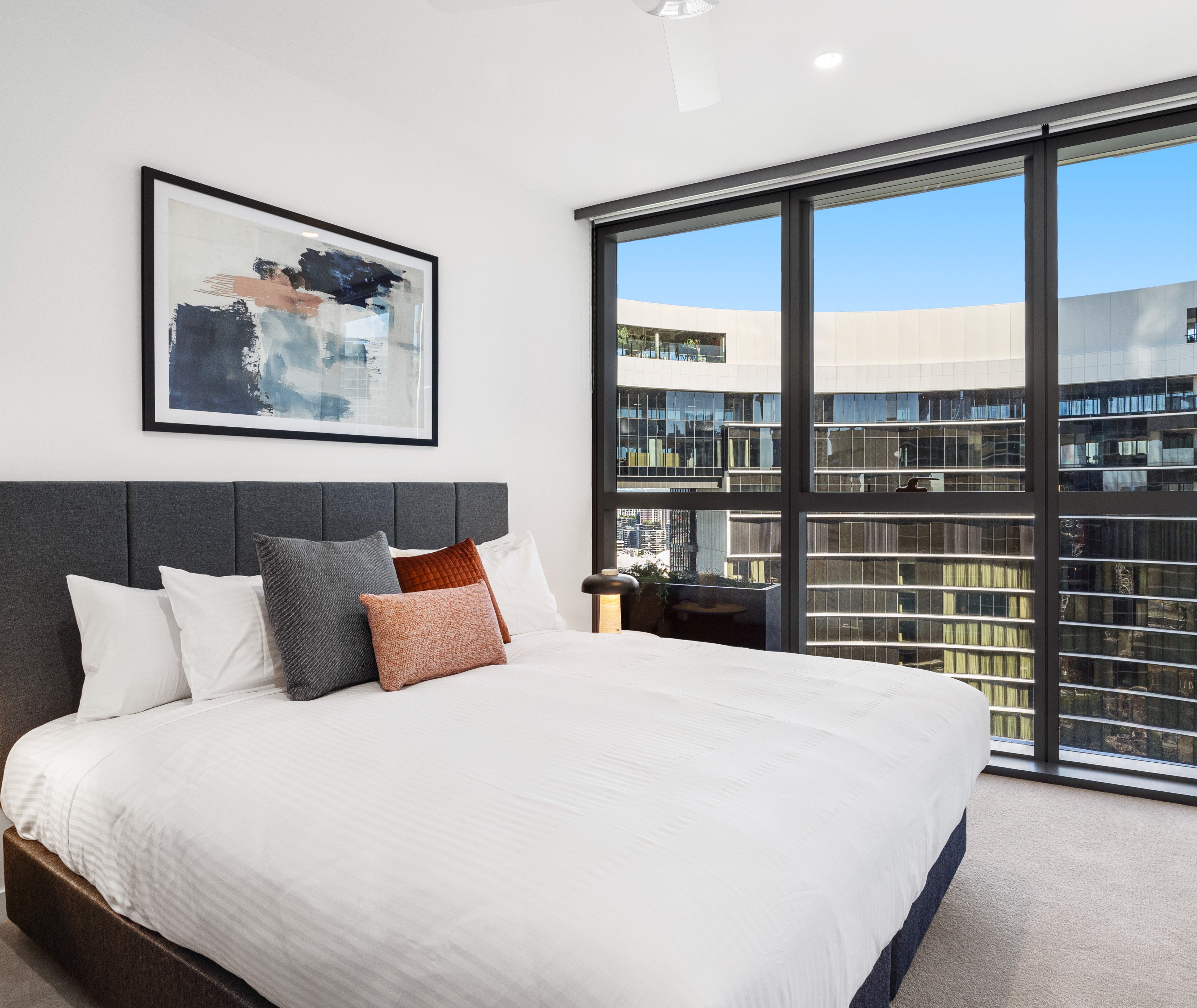 Apartment Three Bedrooms Two Bathrooms