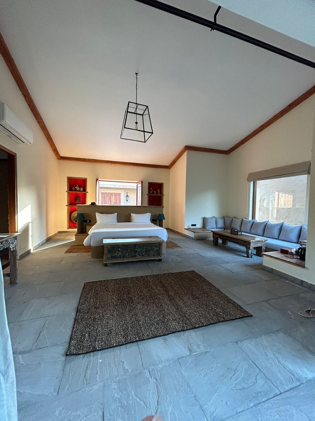 Double Deluxe One Bed