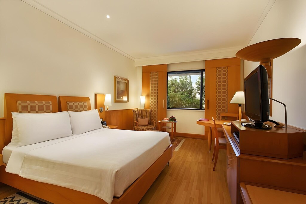 Room Premier
