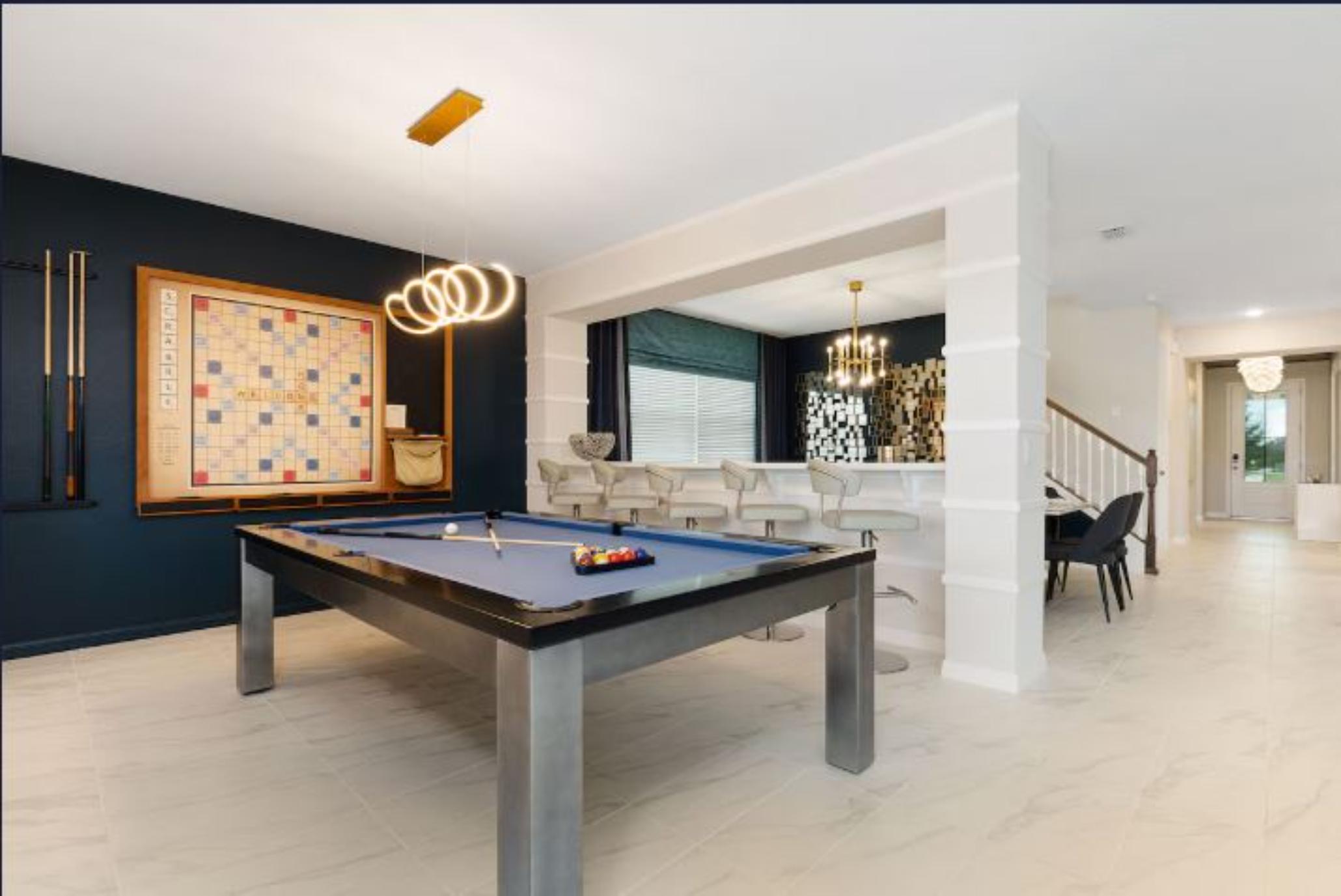 Home Eight Bedrooms with Private Pool