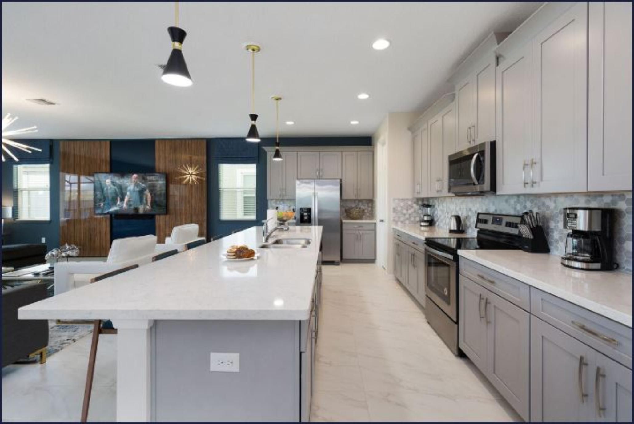 Home Nine Bedrooms with More Than Three Bathrooms