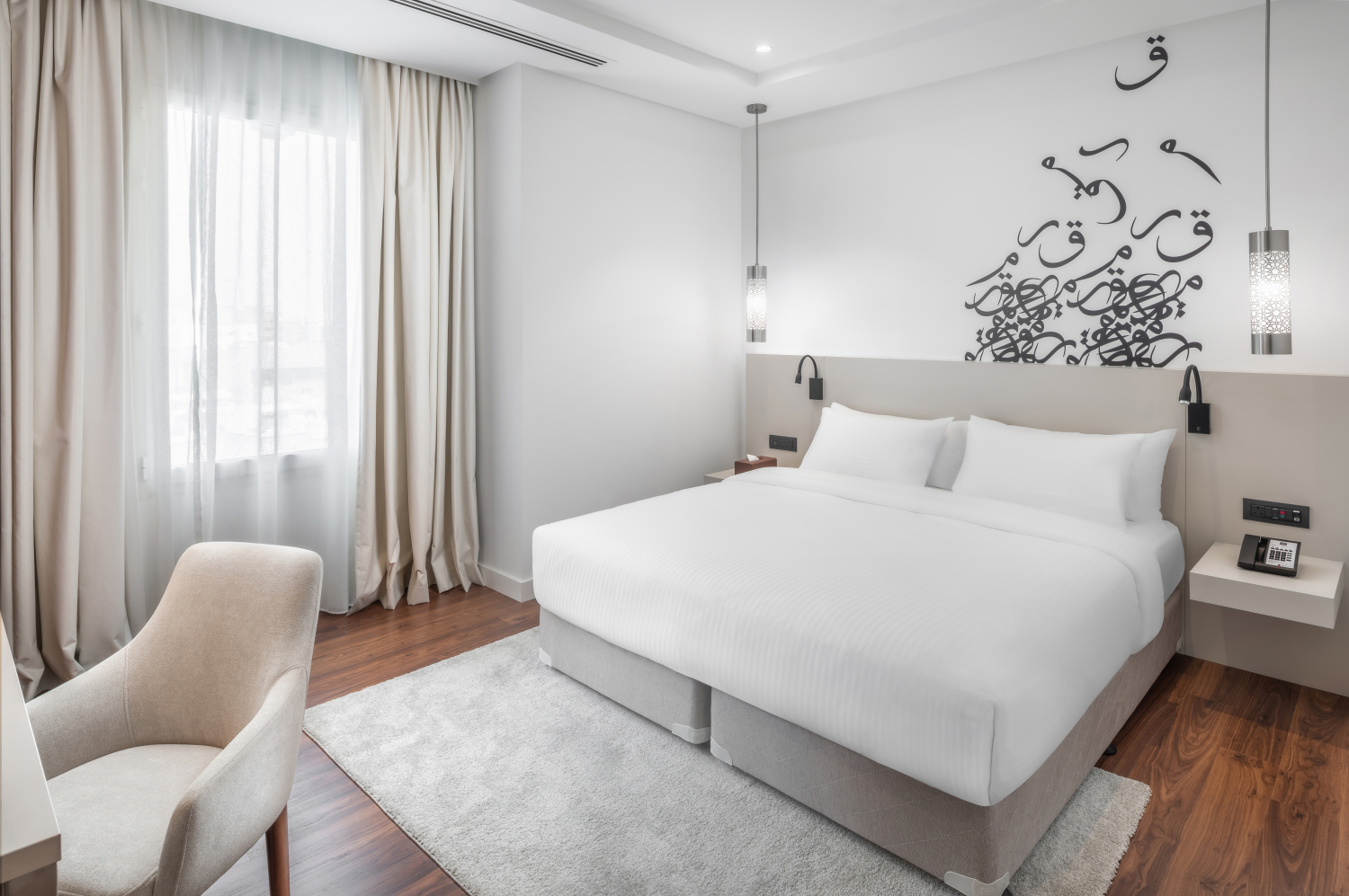 Double Deluxe One Bed