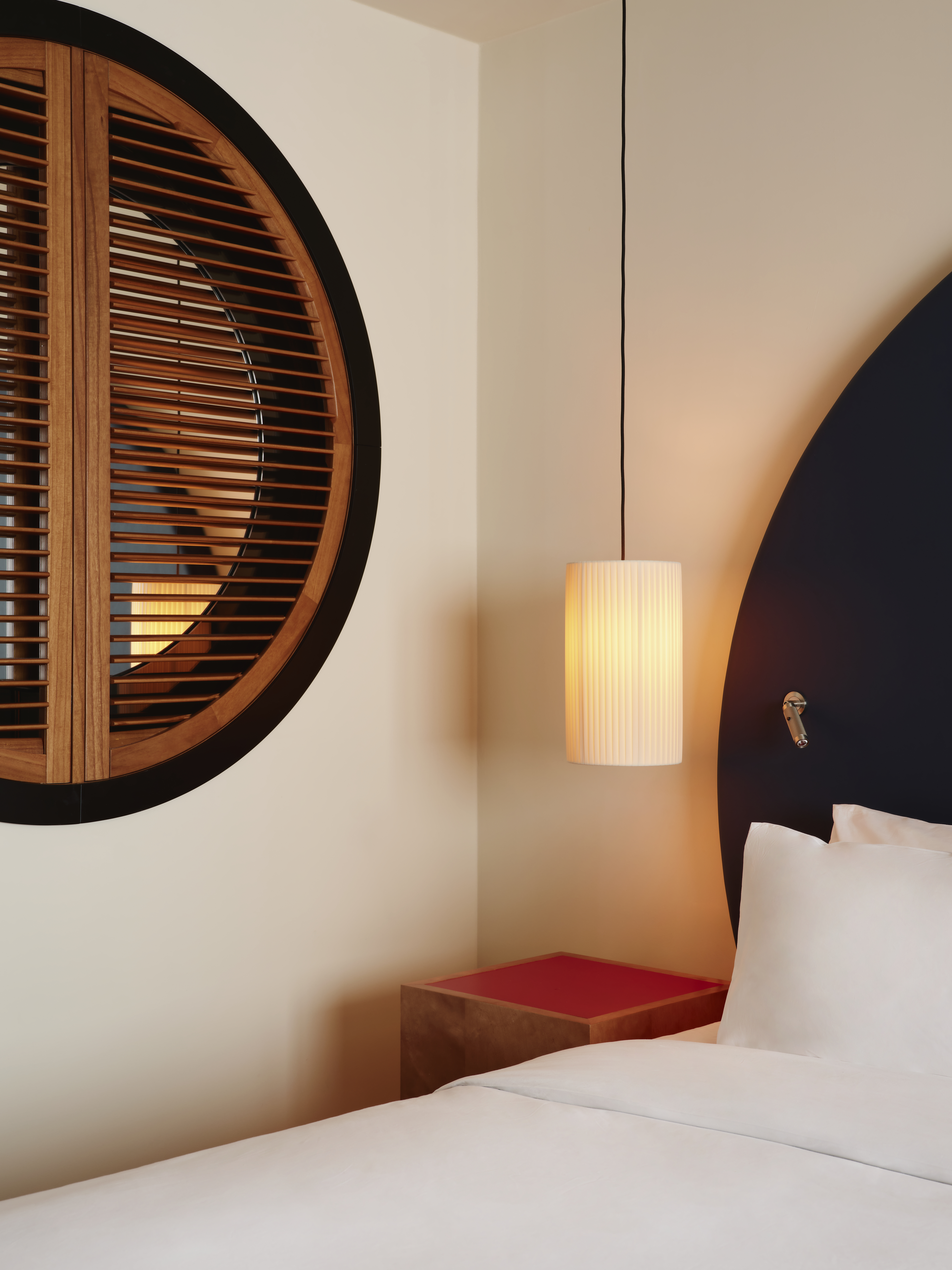 Double Deluxe King Bed