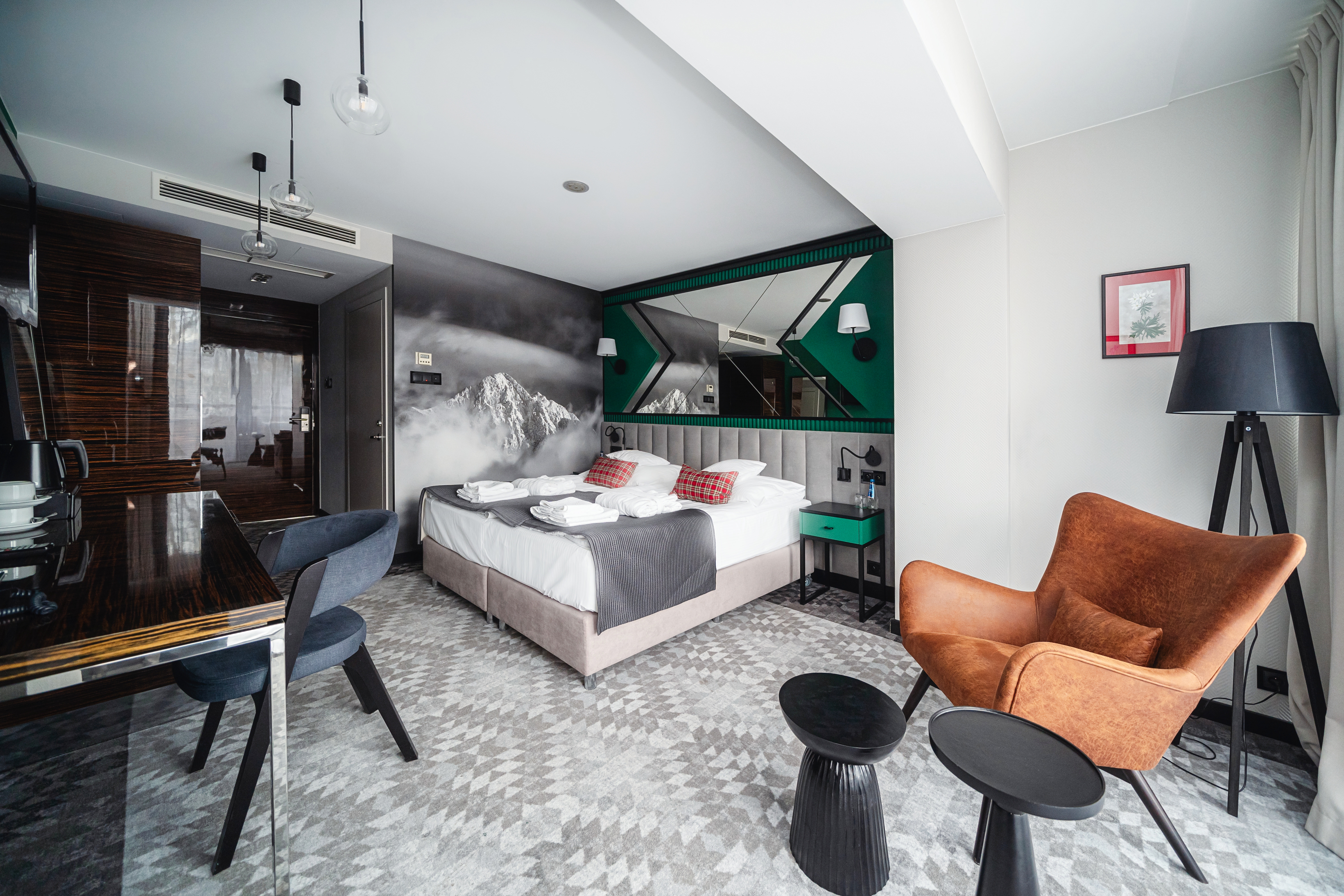 Double or Twin Deluxe with Terrace