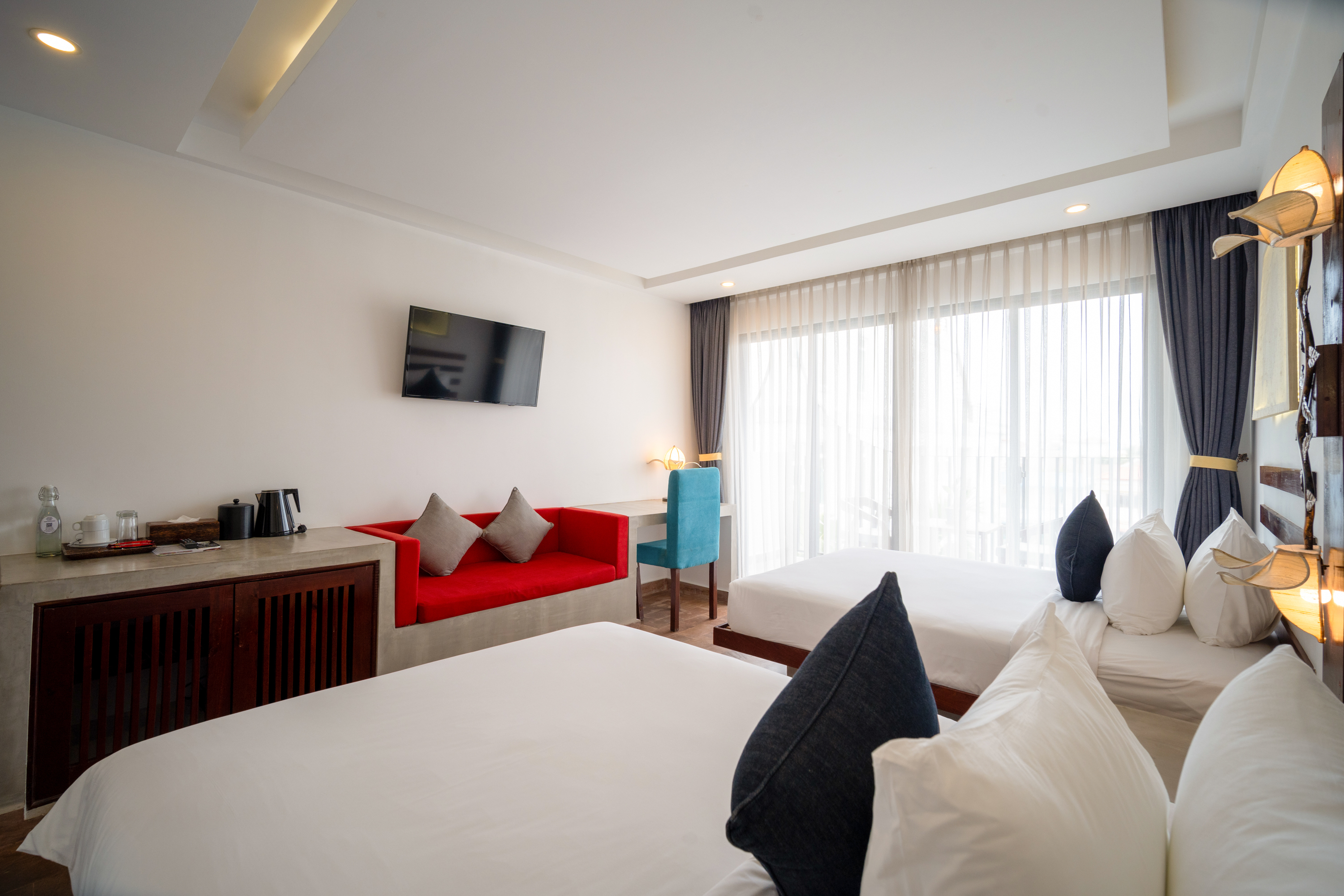 Twin Deluxe Pool View